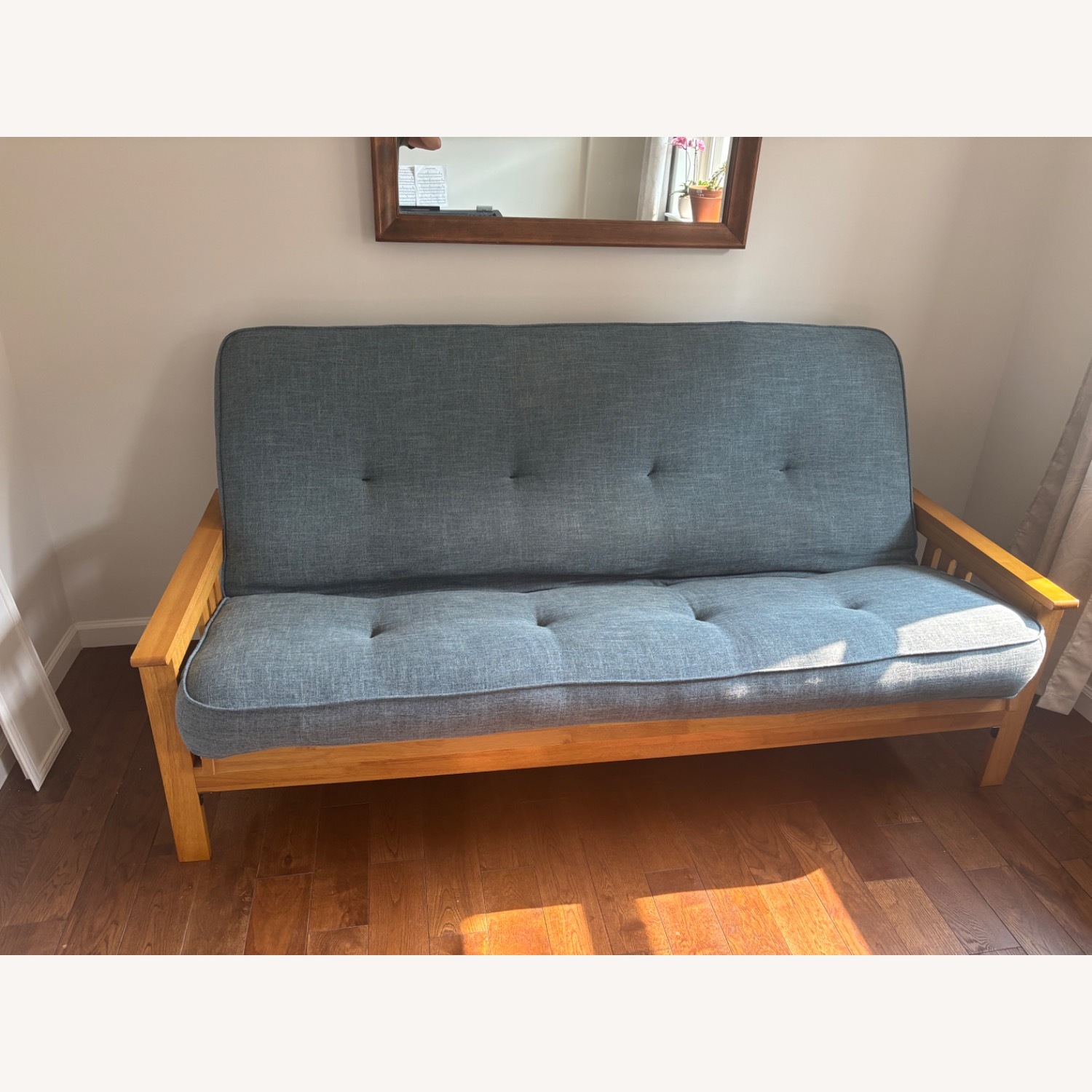 Futon and Daybed - image-5