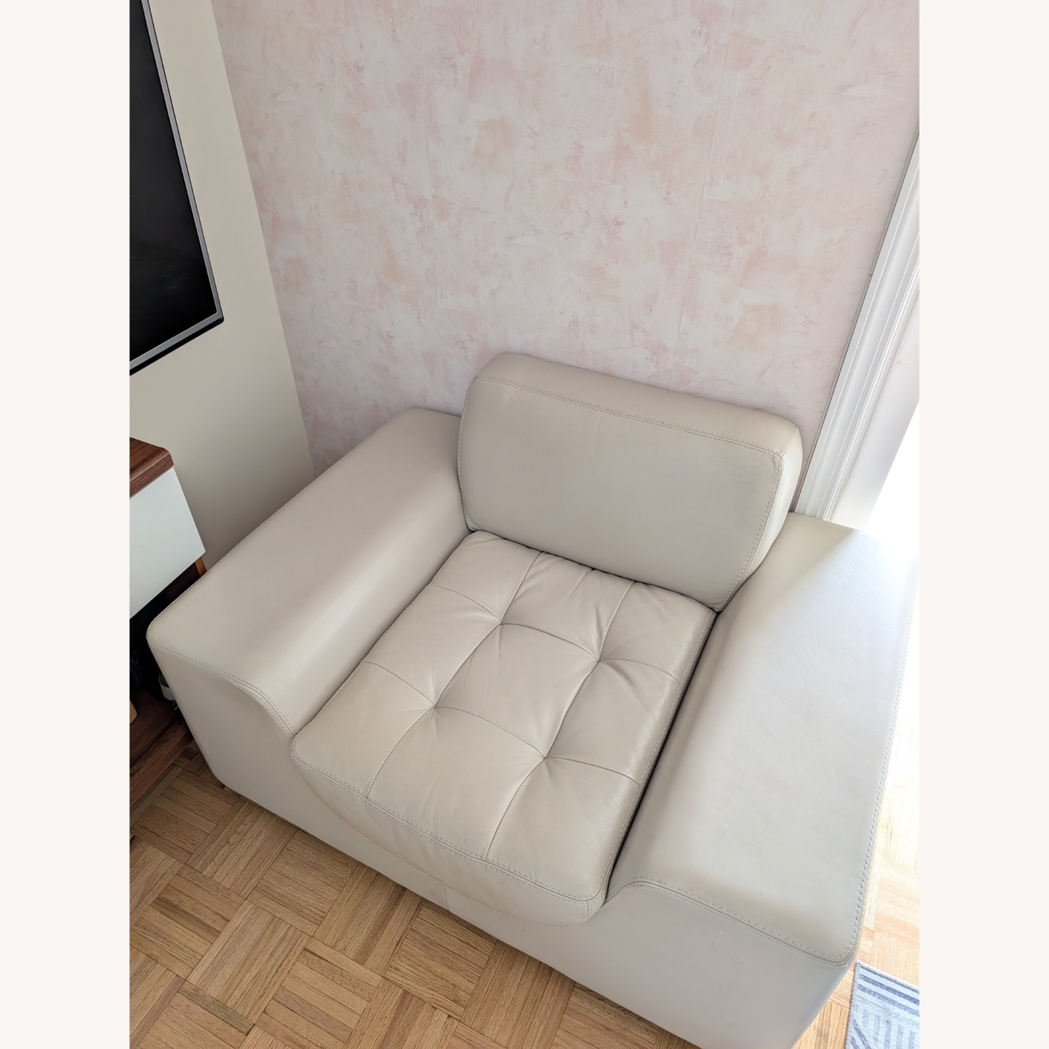 Designer American Leather Modern Armchair - image-2