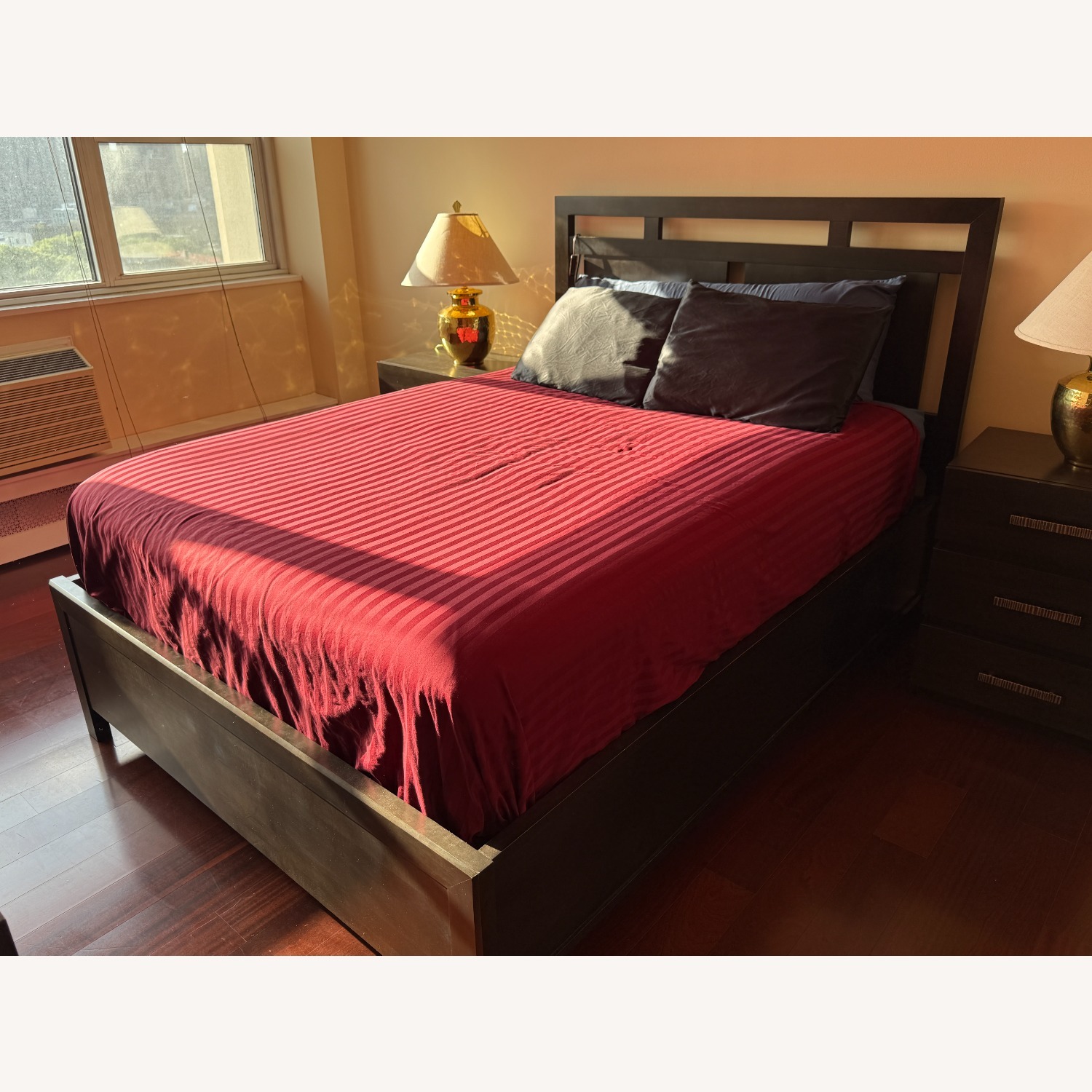 Solid Wood Queen-size Platform Bed - image-1