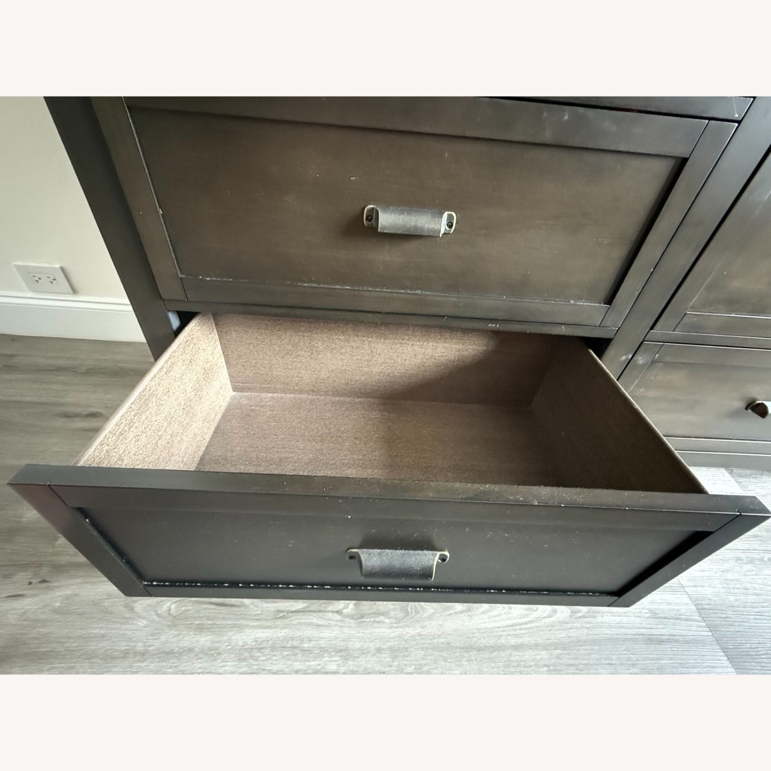 Union City 6-Drawer Dresser (with Mirror) - image-6