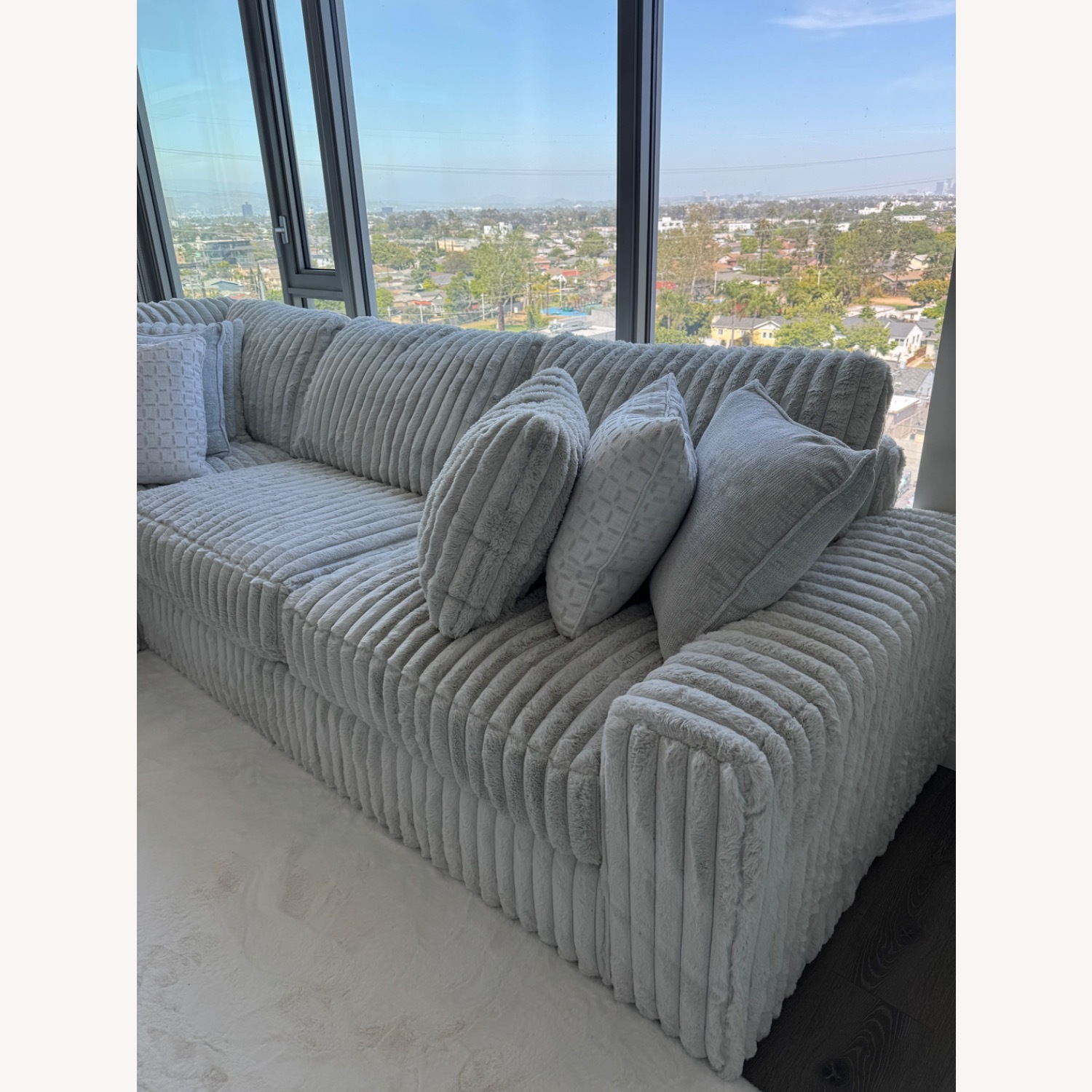 Stupendous Cozy Light Grey 3-piece Sectional Sofa - image-2