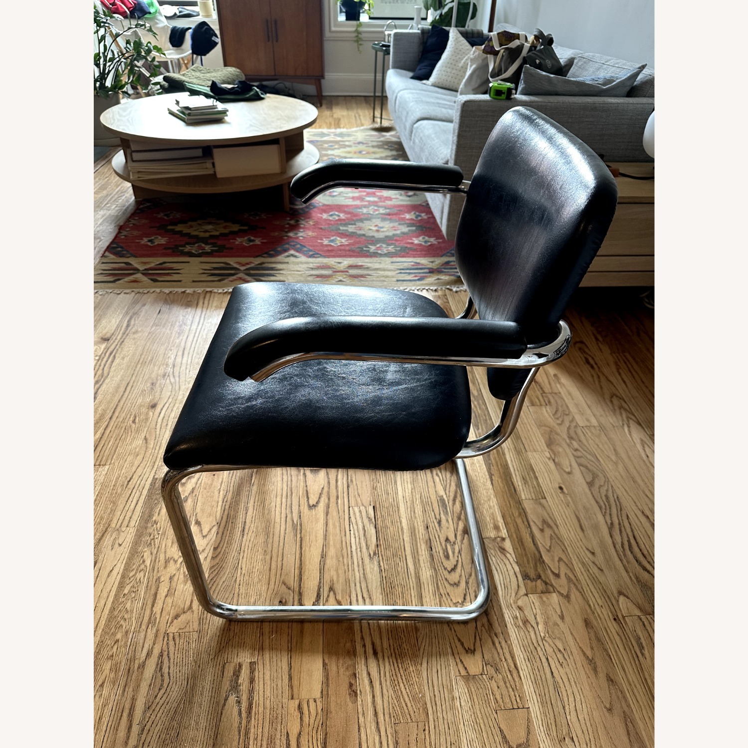 Knoll Cesca Dining Chairs with Arms - image-4