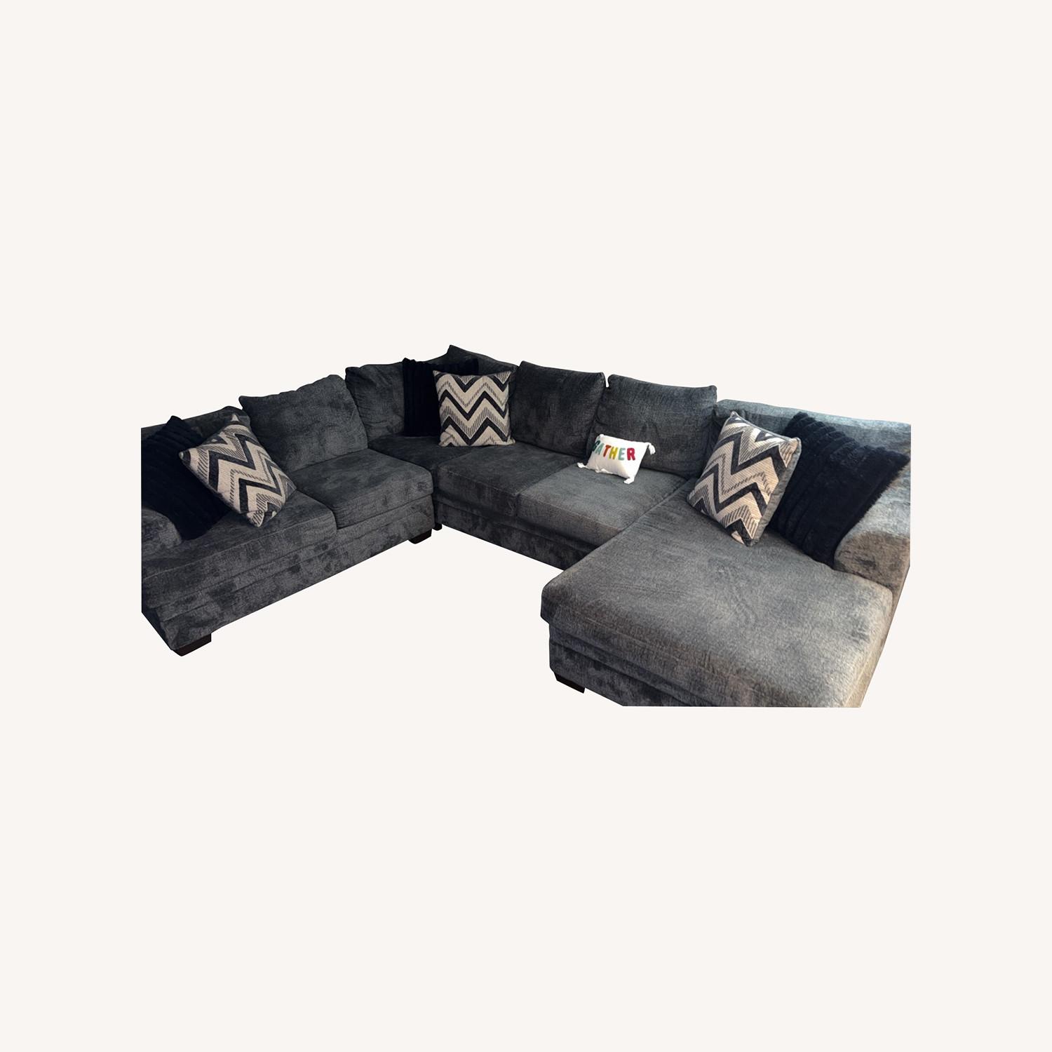 Howard Elliott Sectional - image-0