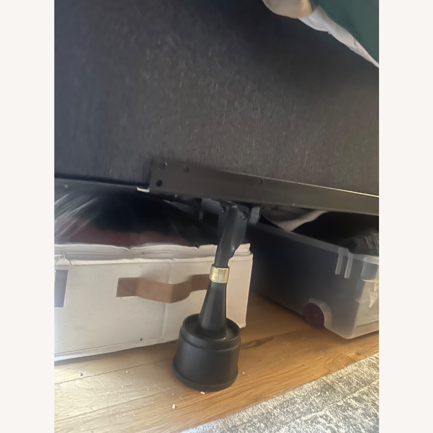 Queen Size Bed - image-4