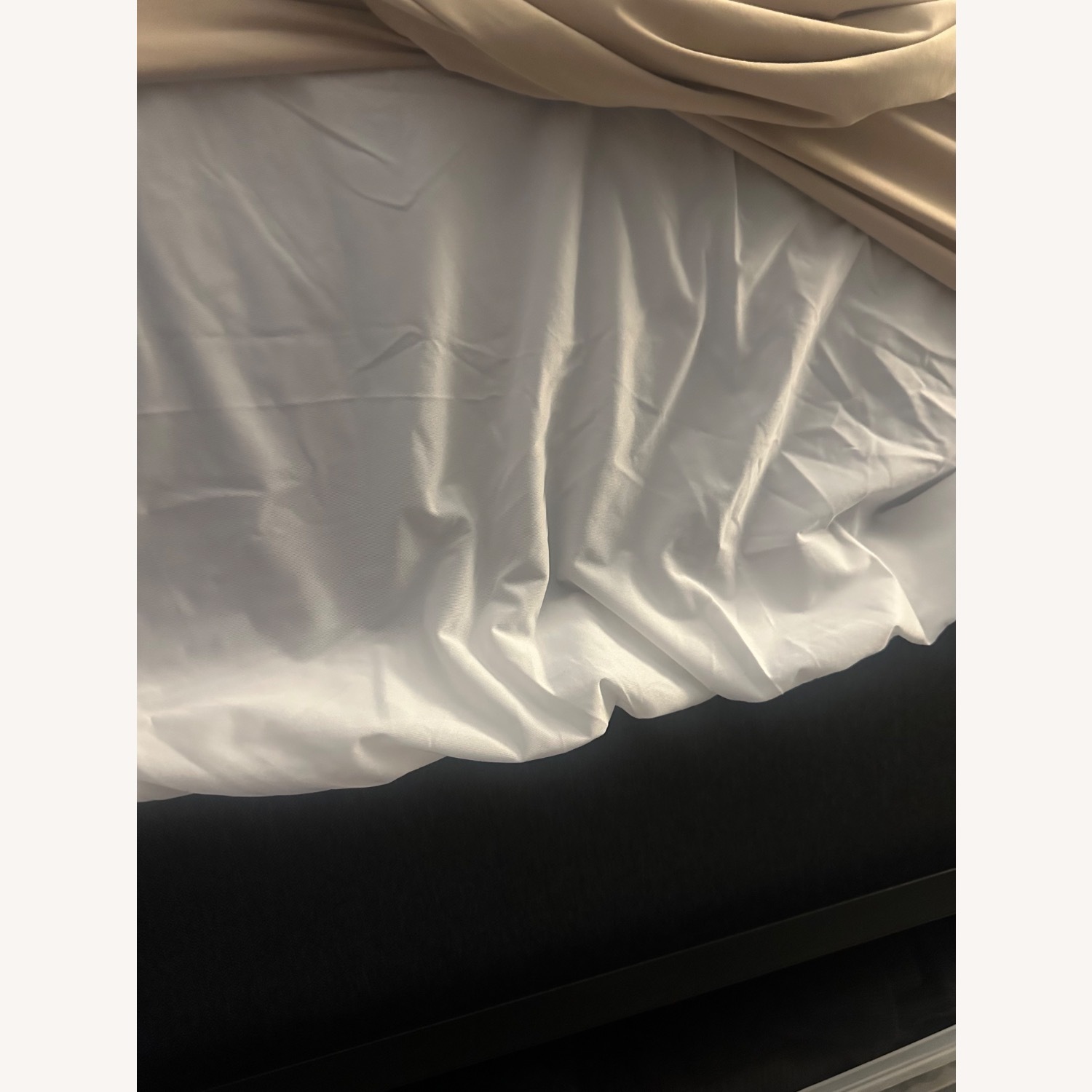 Queen Size Bed - image-2