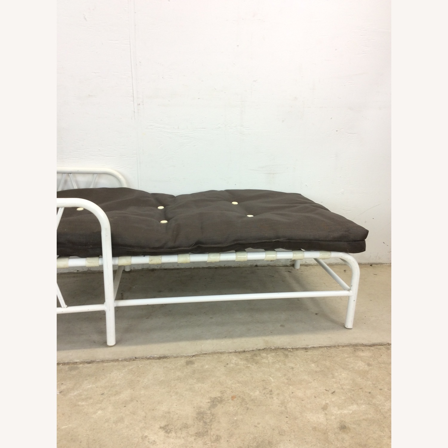 Vintage Outdoor Patio Adjustable Aluminum Lounger - image-18