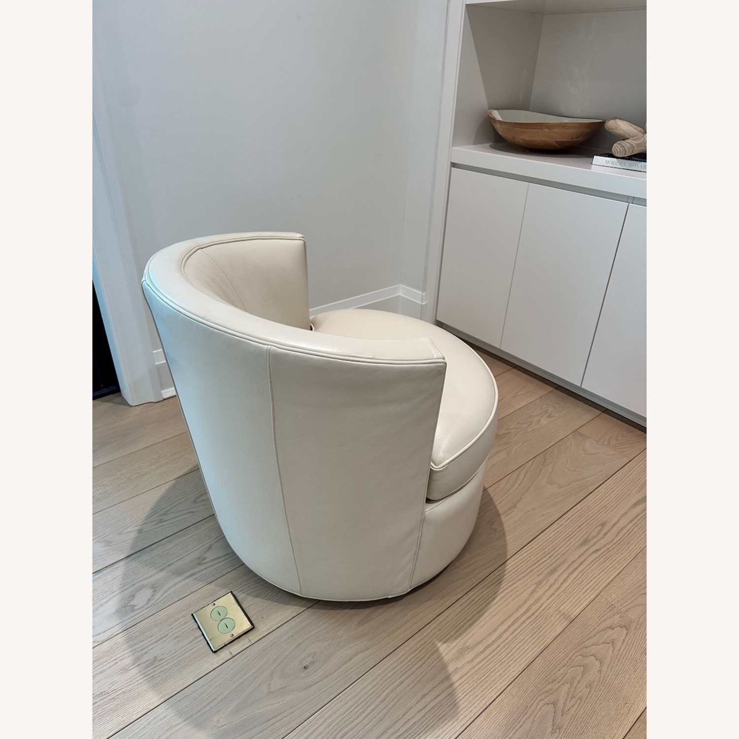 Room&Board Otis Leather Swivel Chair - image-11