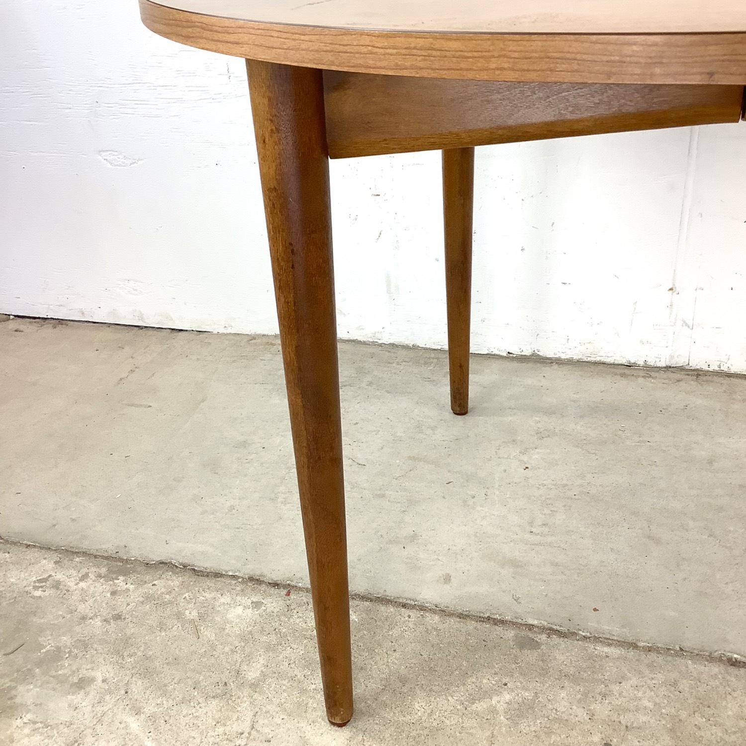Mid-Century Round Dining Table W Leaf - image-15