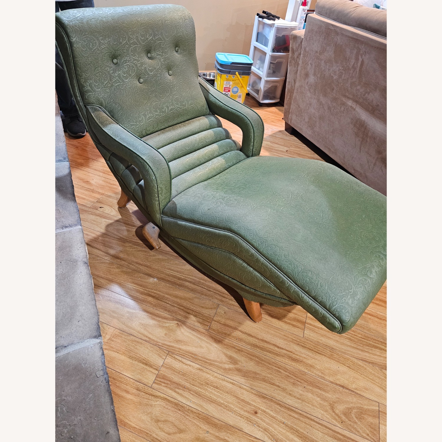 Vintage Contour Chaise Lounge  - image-1