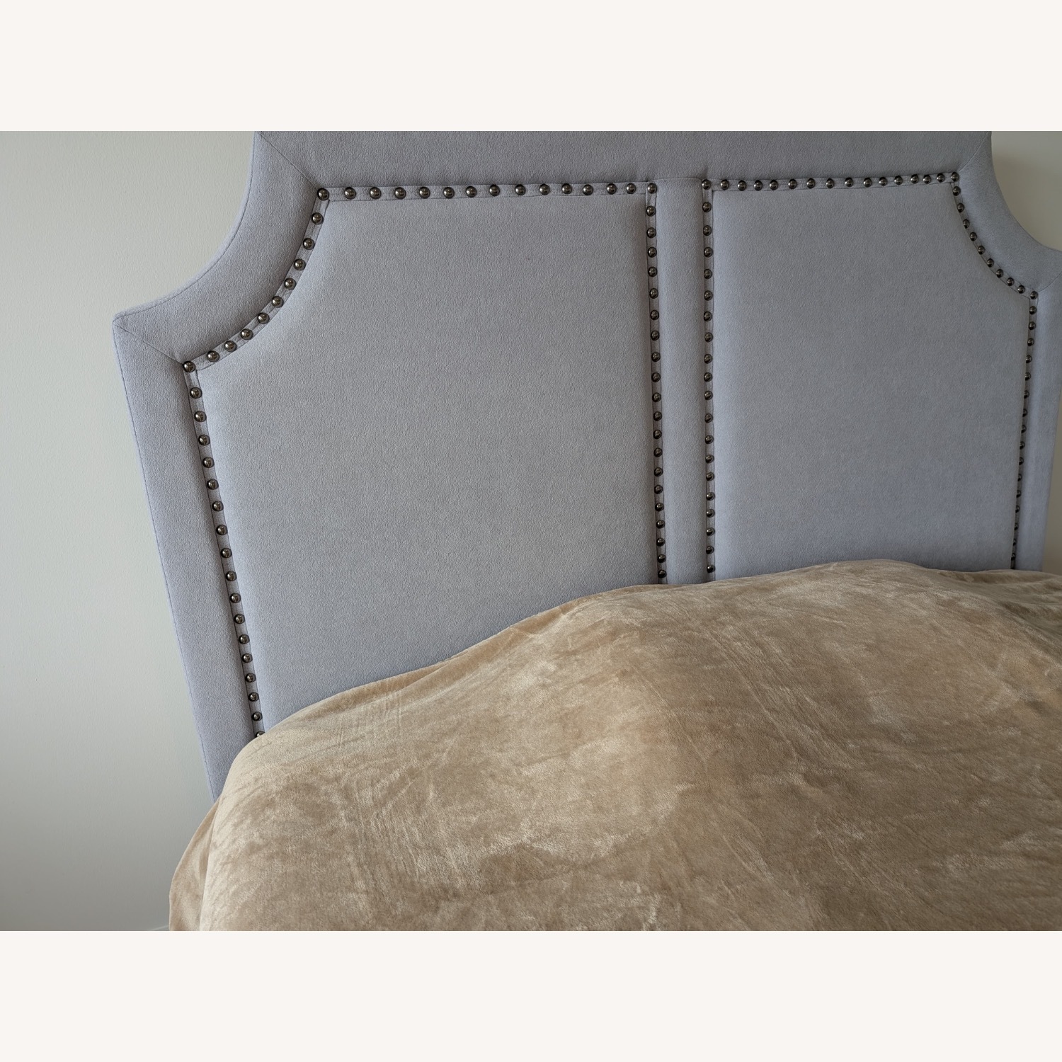 Thomasville Queen Bed  - image-3
