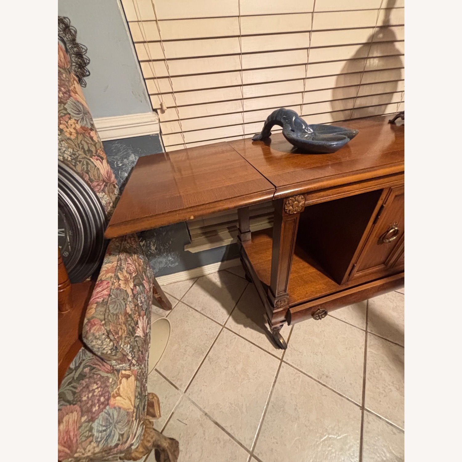 Thomasville China Hutch - image-15