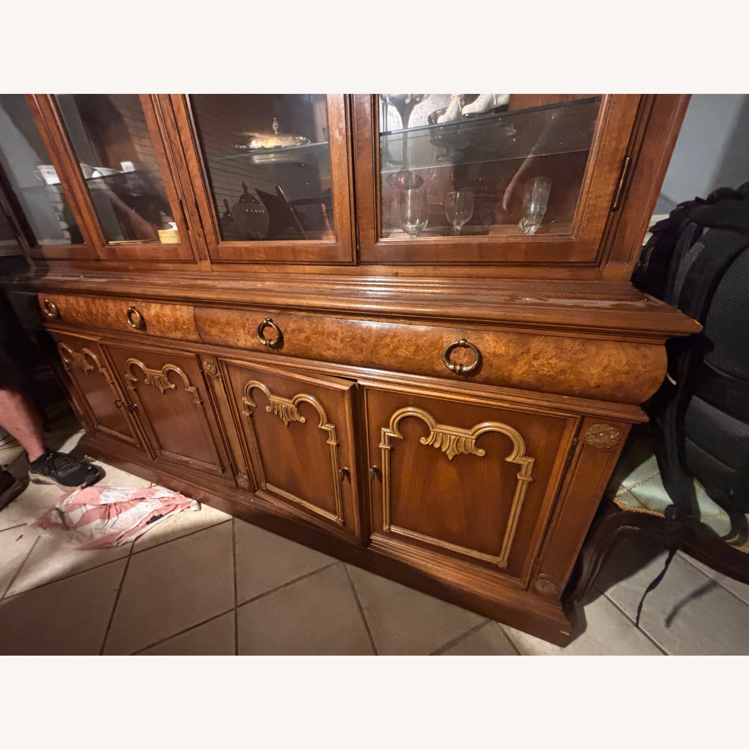 Thomasville China Hutch - image-7