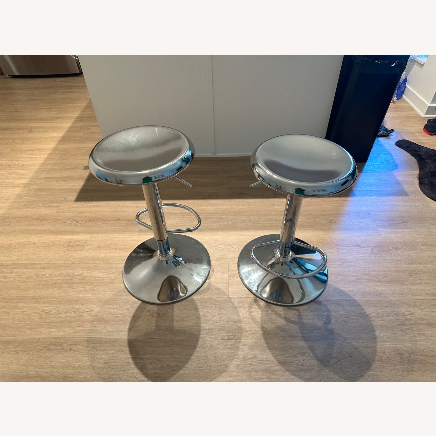 Metal Airlift Adjustable Bar Stools - image-2