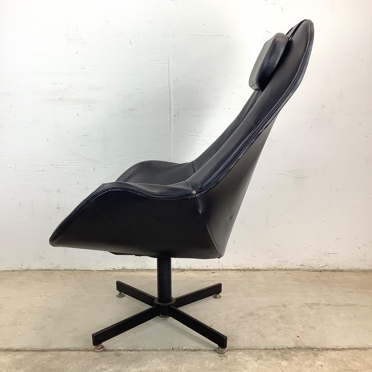 Vintage Highback Swivel Chair - image-7