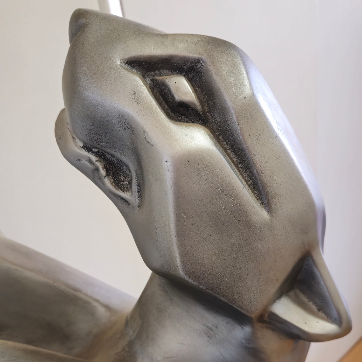 Lift-Size Panther Floor Sculpture - image-1