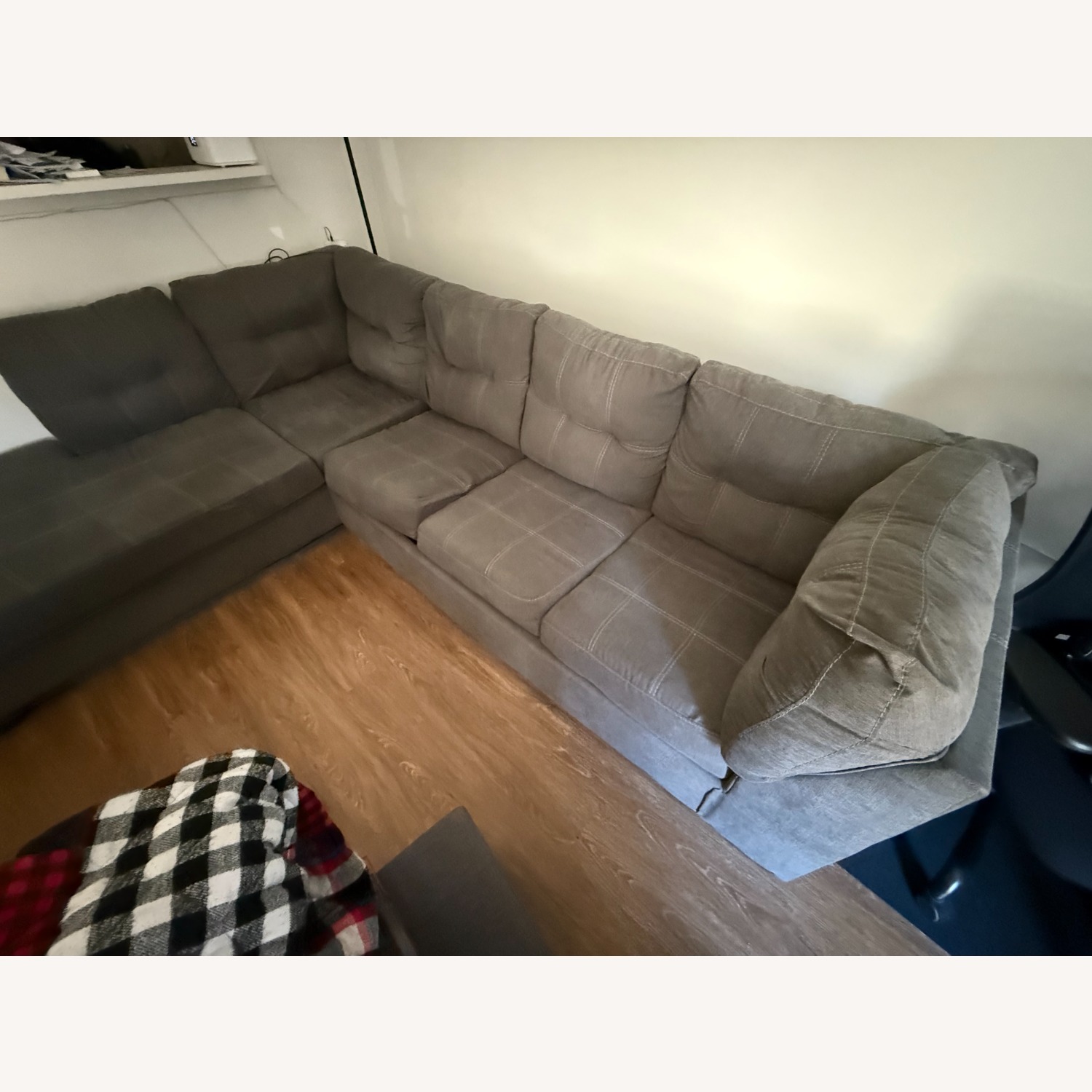Desmond II Microfiber 2-pc. Sectional - image-3