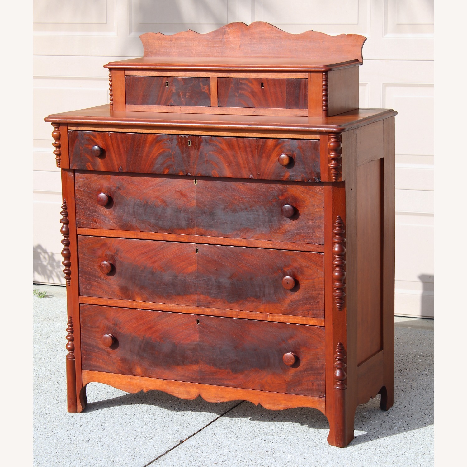 Early 20th-Century Flame Mahogany Empire Chest  - image-2