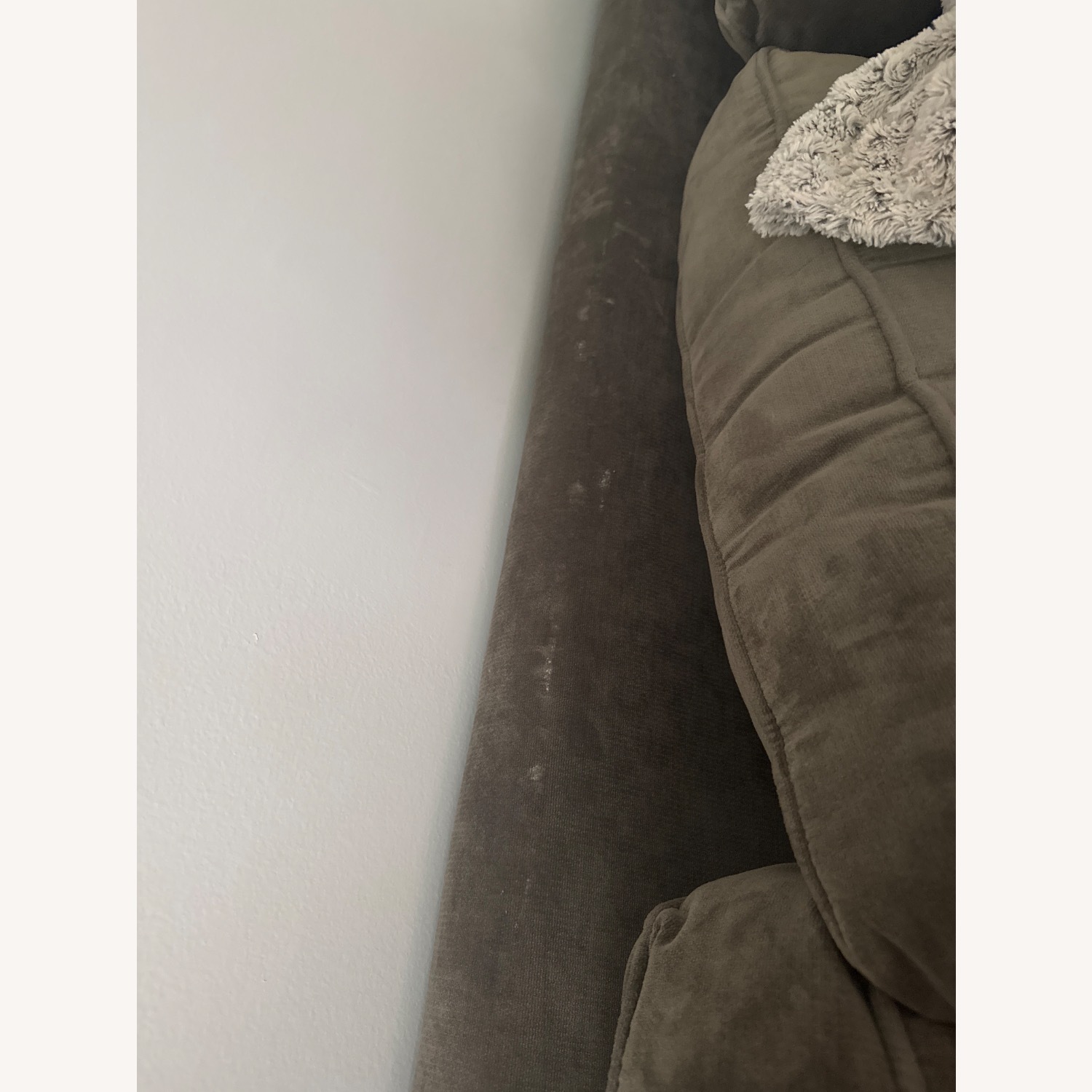 Macy’s Gray Sofa with Reversible Chaise - image-4