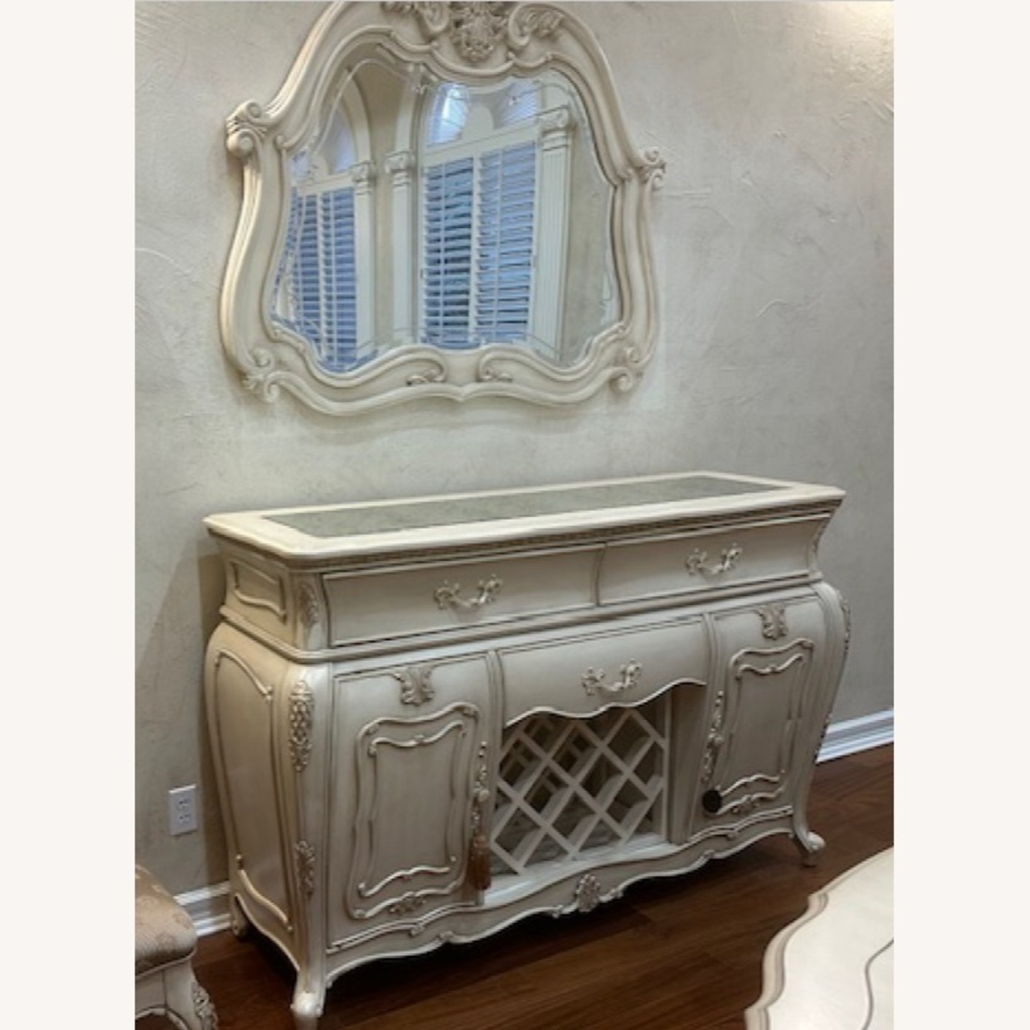 Luxury Amini Dining Room Mirror - image-1