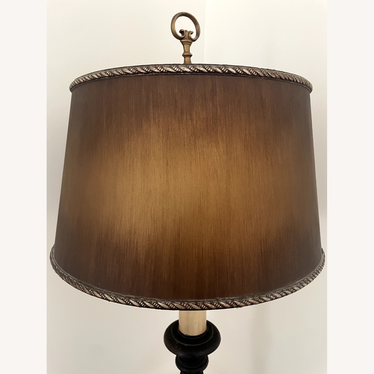 Antique Wood and Iron Lamp Mint - image-4