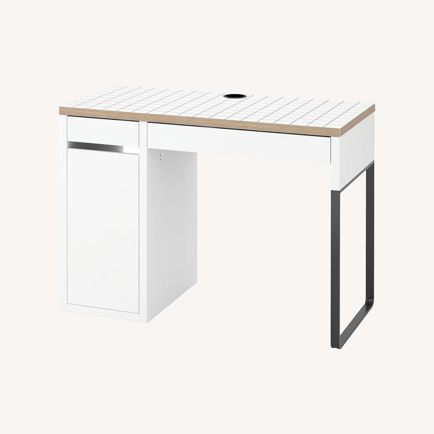 IKEA MICKE Desk  - image-0