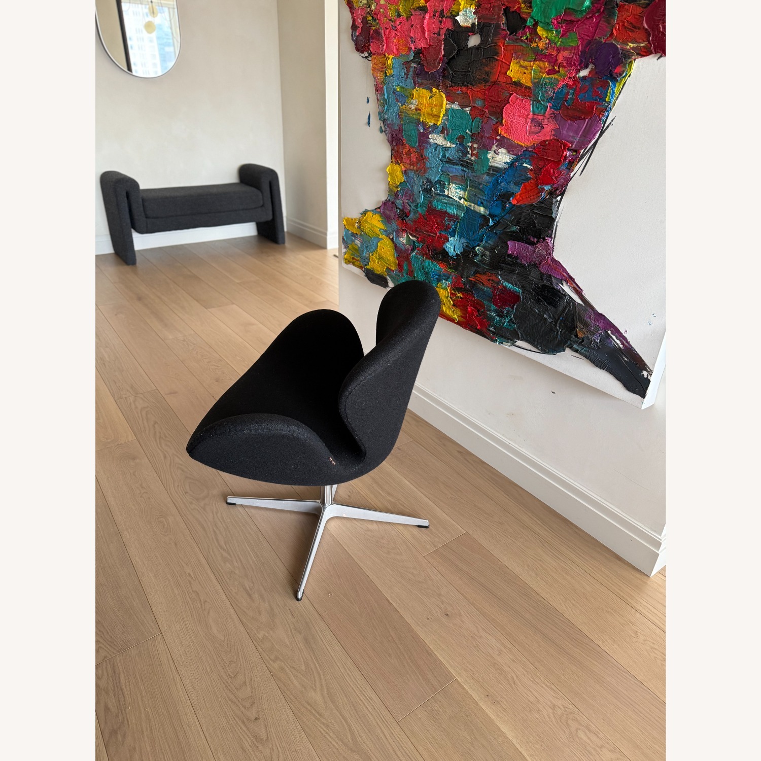 Swan Chair by Arne Jacobsen for Fritz Hansen - image-3