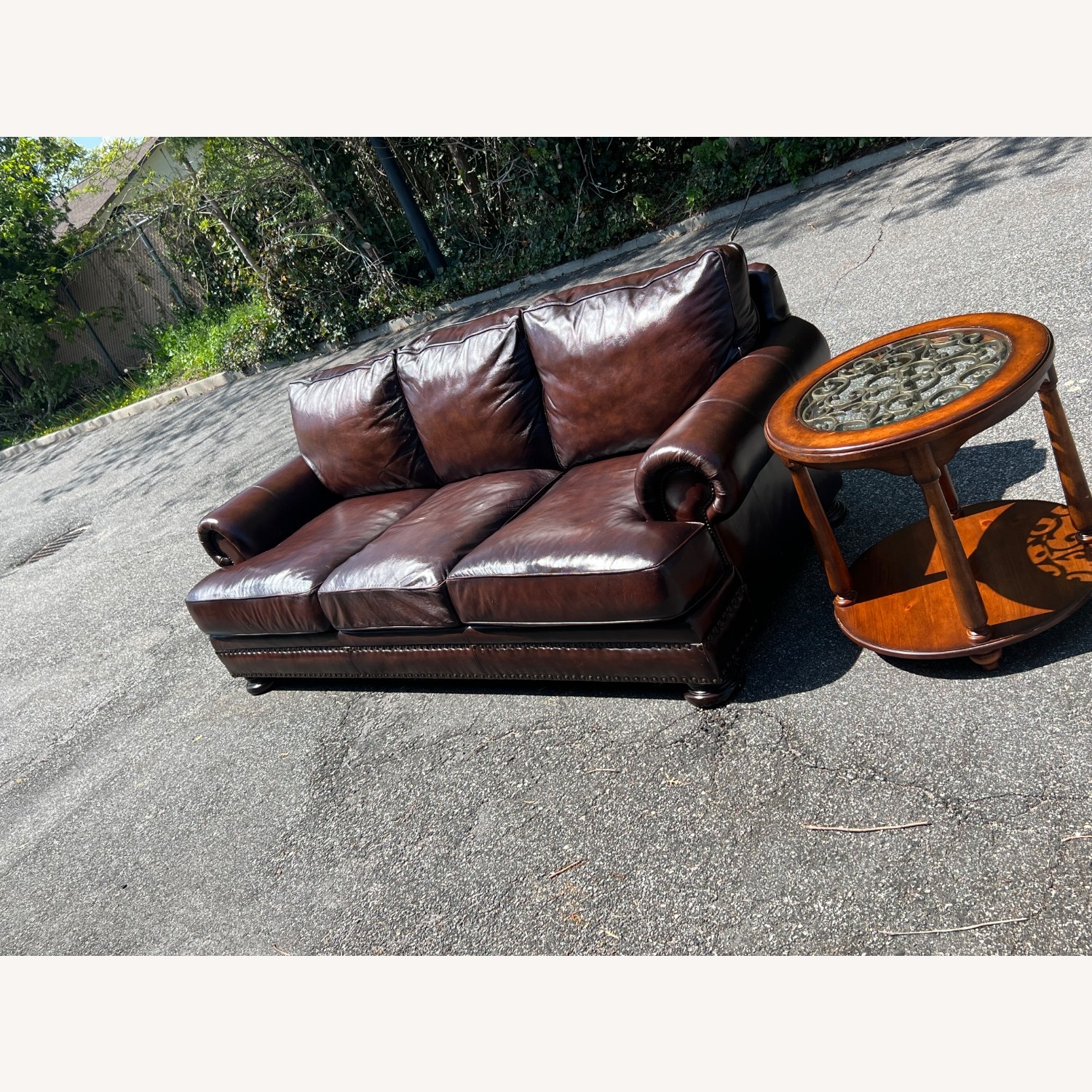  Bernhardt Foster Leather Sofa - image-4