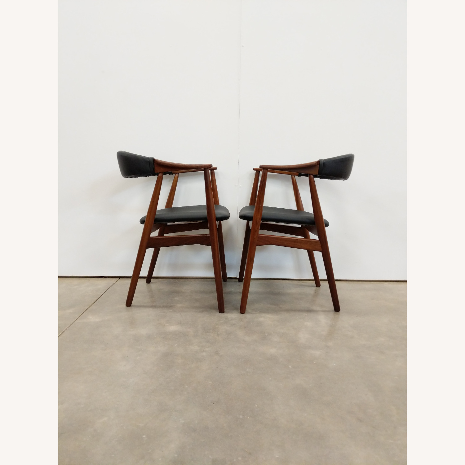 Pair of Vintage Danish Armchairs by Th. Harlev - image-2
