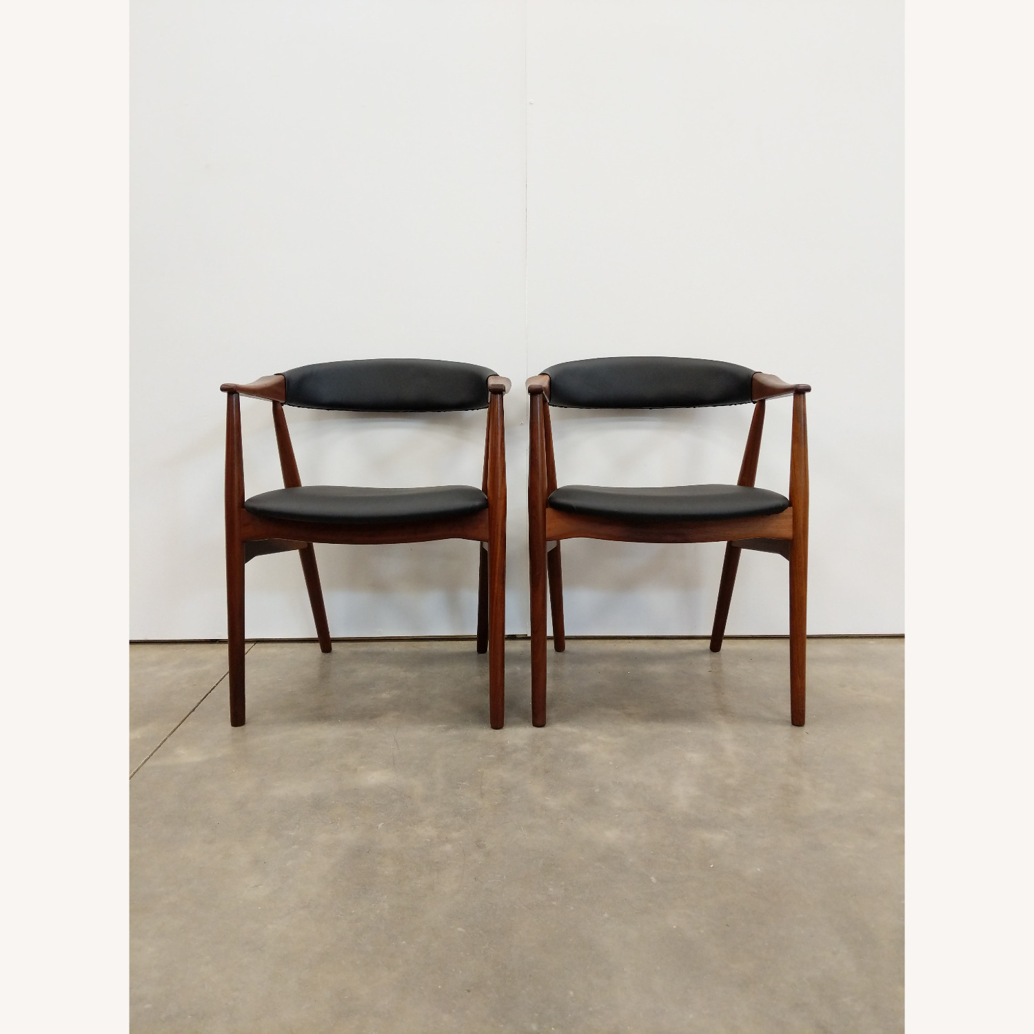 Pair of Vintage Danish Armchairs by Th. Harlev - image-5