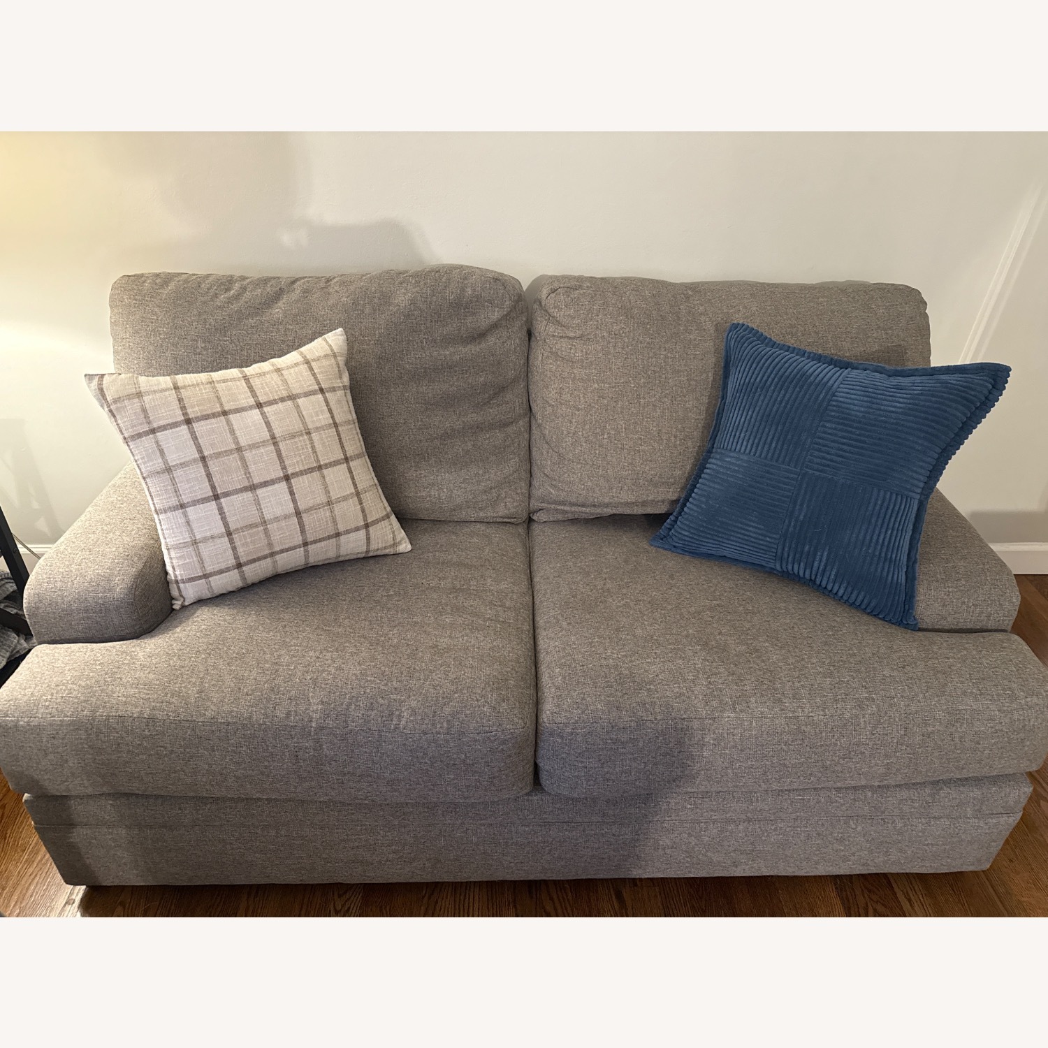 Raymour & Flanigan Loveseat - image-1