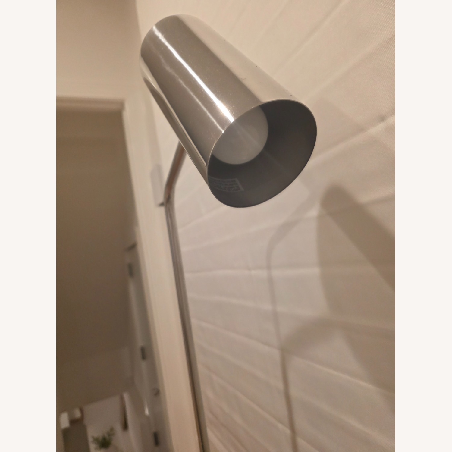 CB2 Zcontemporary Floor Light - image-4