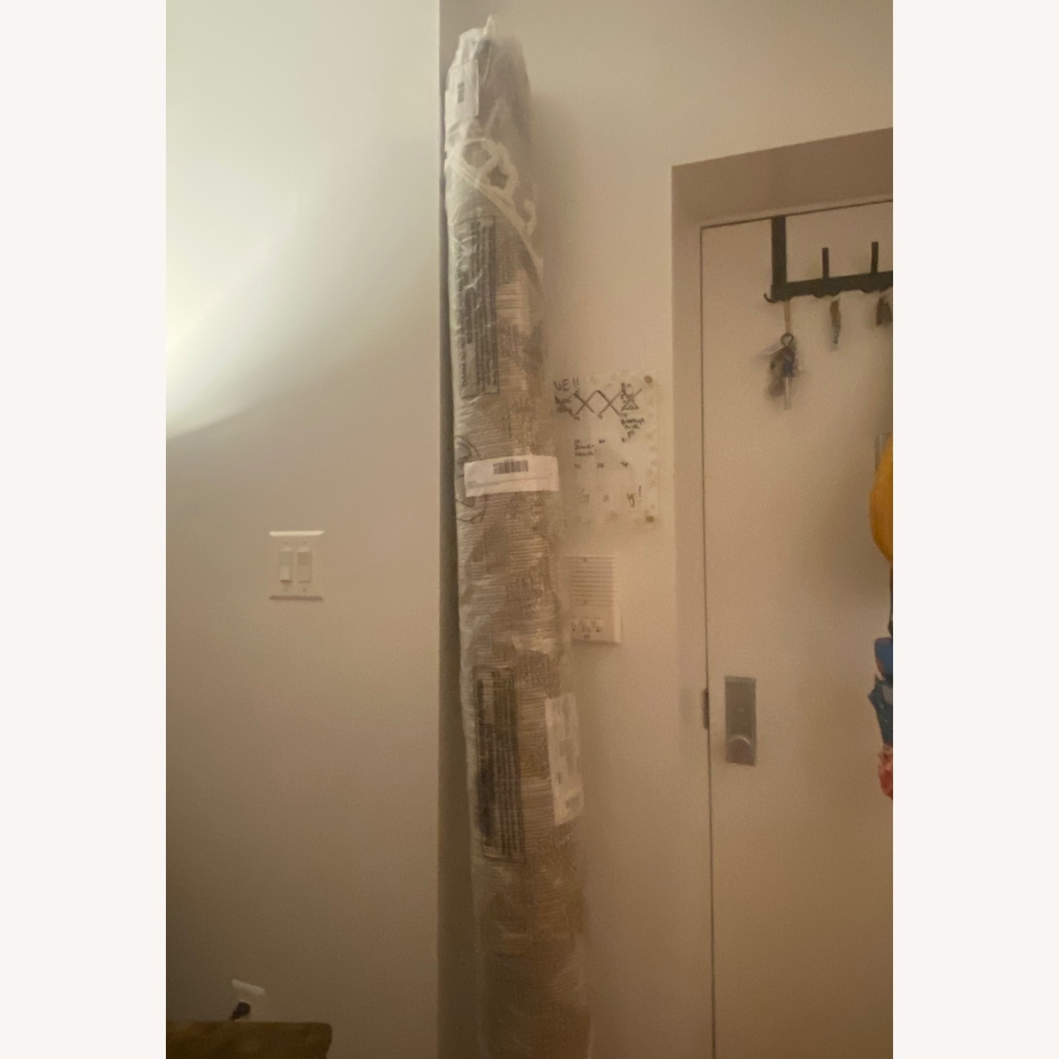 Safavieh 8’ Circle Rug - image-2