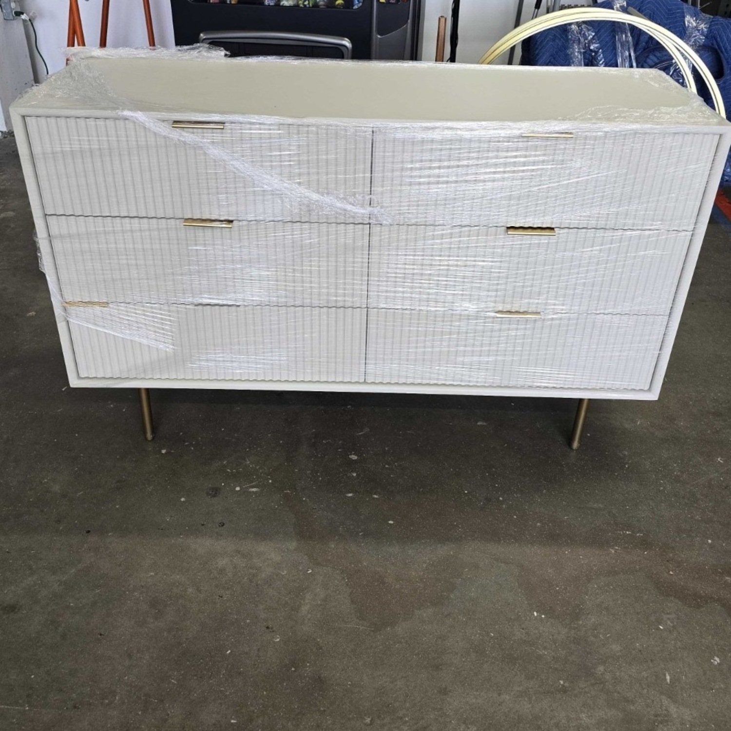 West Elm Quinn 6-Drawer Dresser 56" - image-5