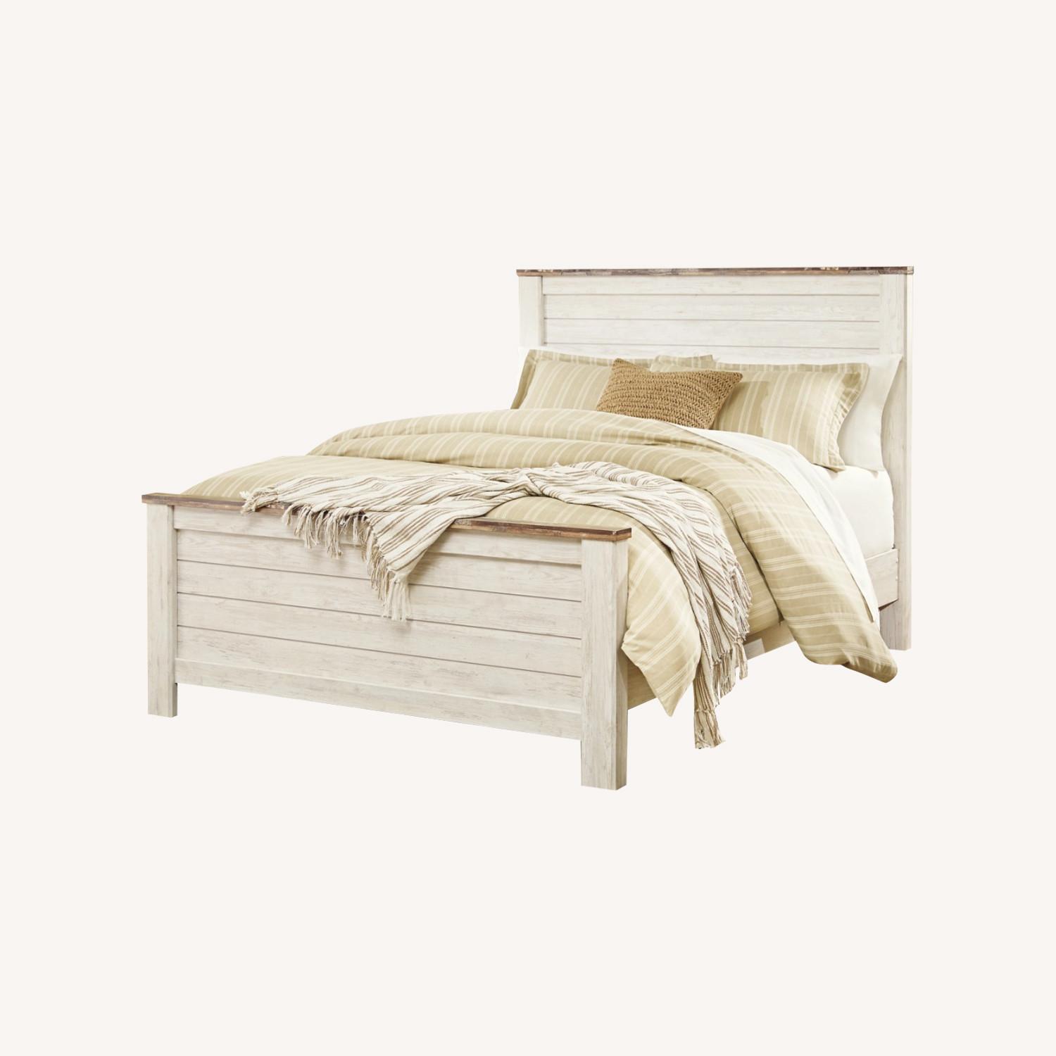 Willowton Panel Bed  - image-0