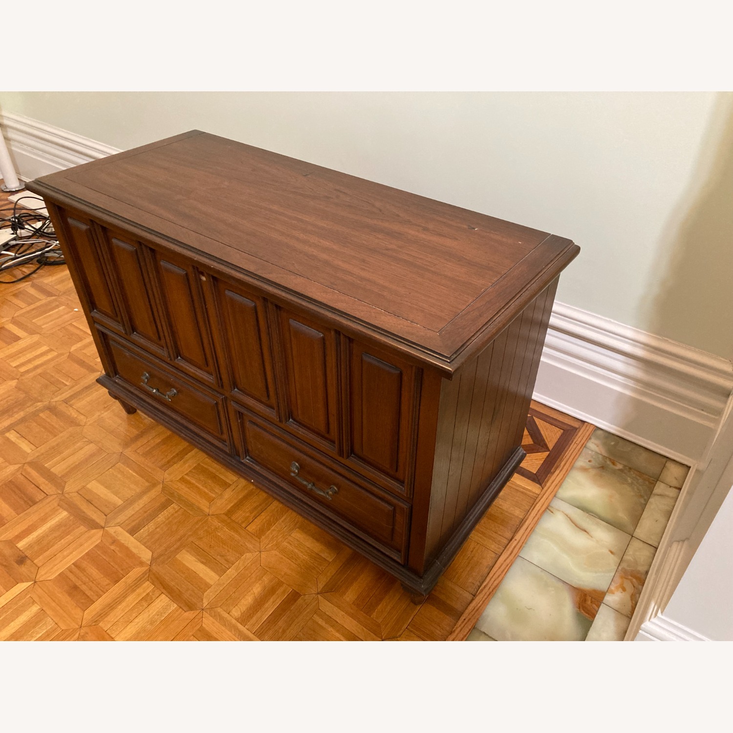 Vintage Lane Cedar Chest - image-4