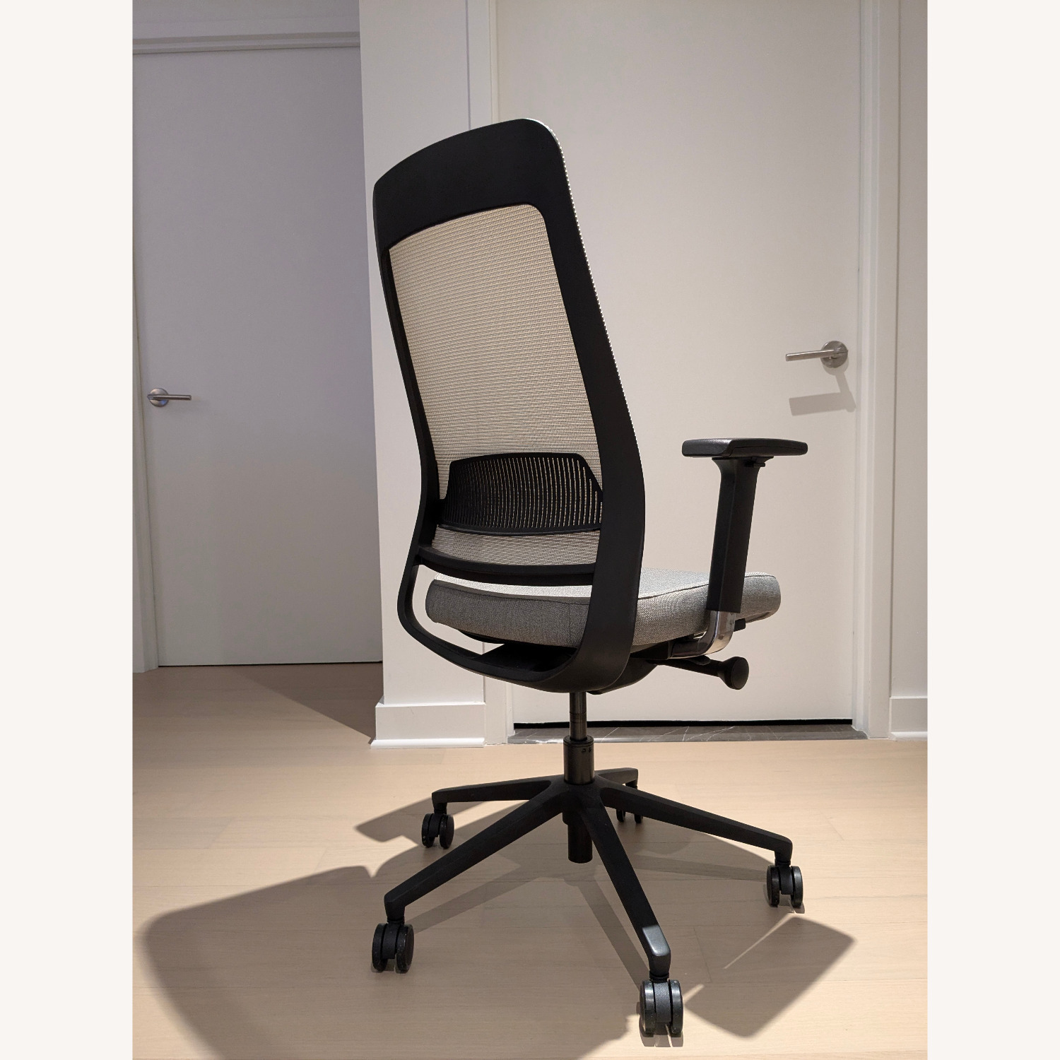 Herman Miller Fully Ergonomic Desk Chair - image-2