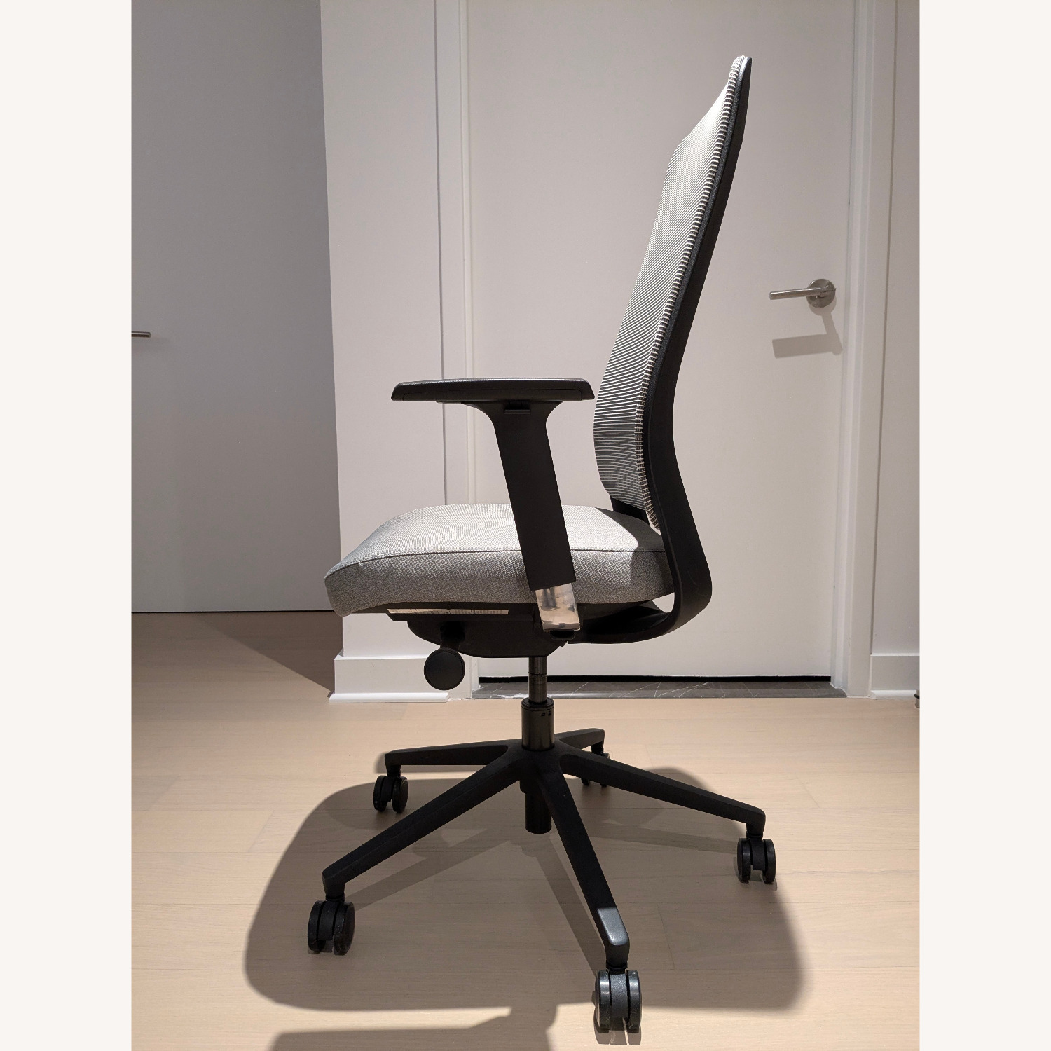 Herman Miller Fully Ergonomic Desk Chair - image-3