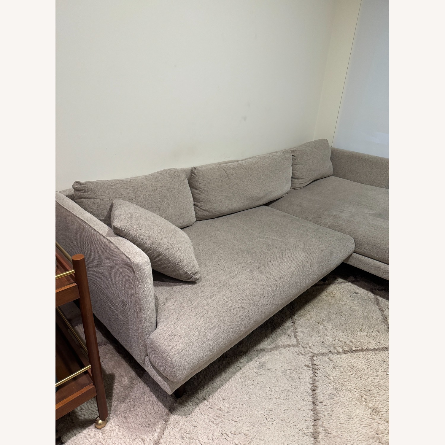 Joybid Merit Dove Lewis Sectional - image-2