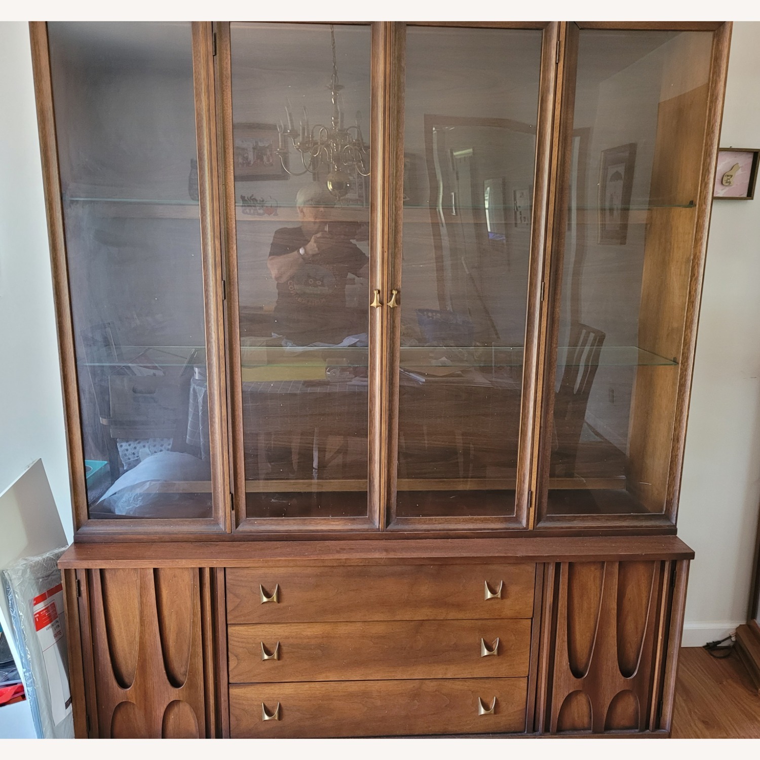 Broyhill Lighted Breakfront Deck - image-2