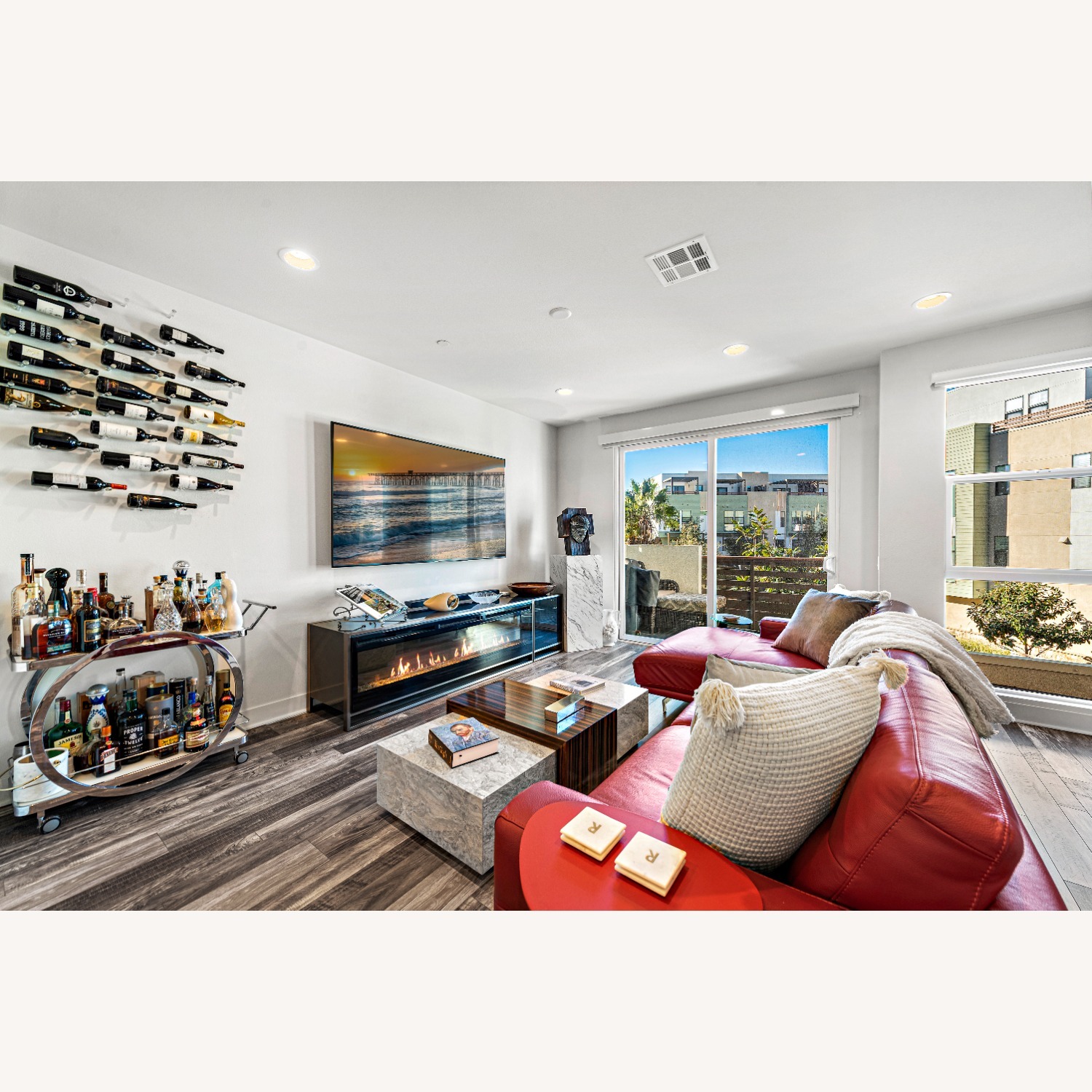 Natuzzi Lago Luxury Sectional - image-4