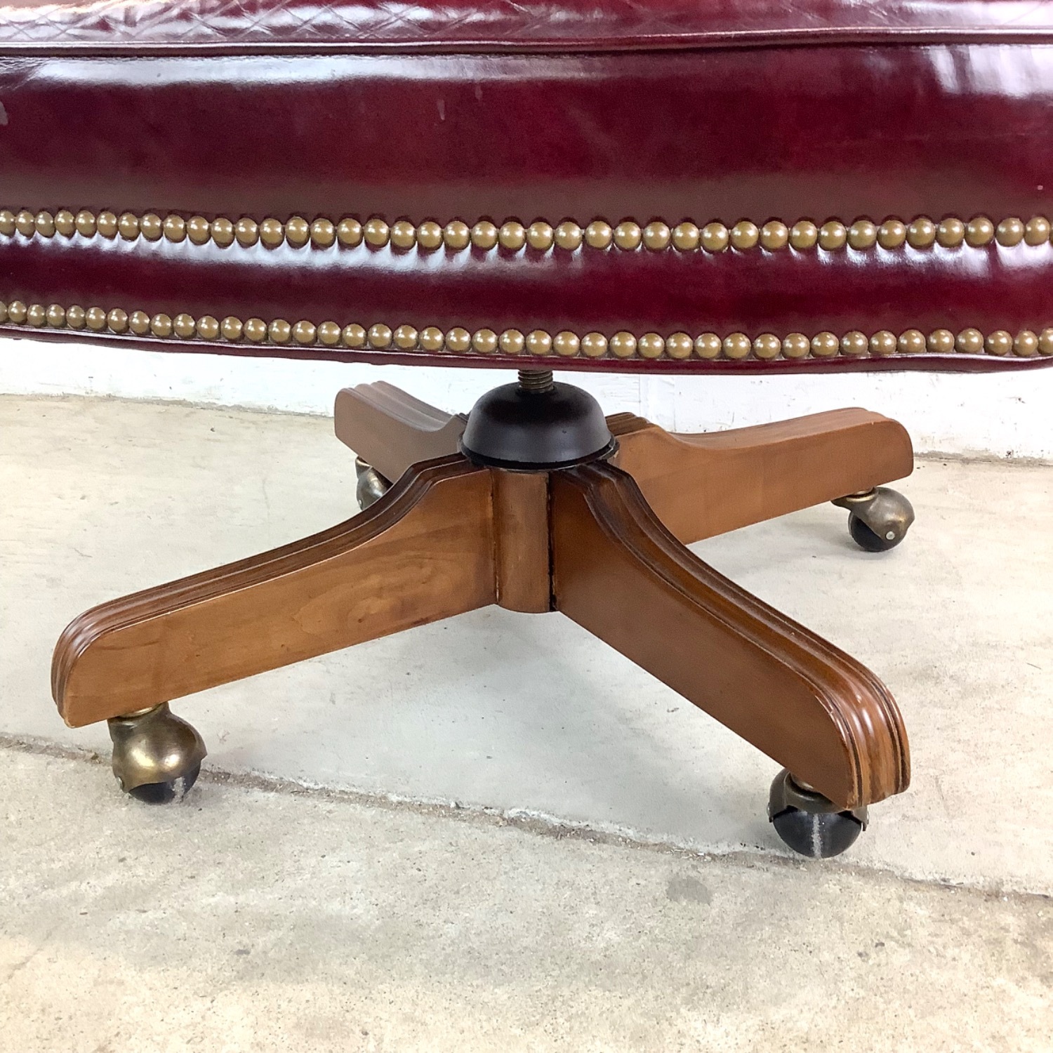 Tufted Chesterfield Executive Desk Chair - image-17