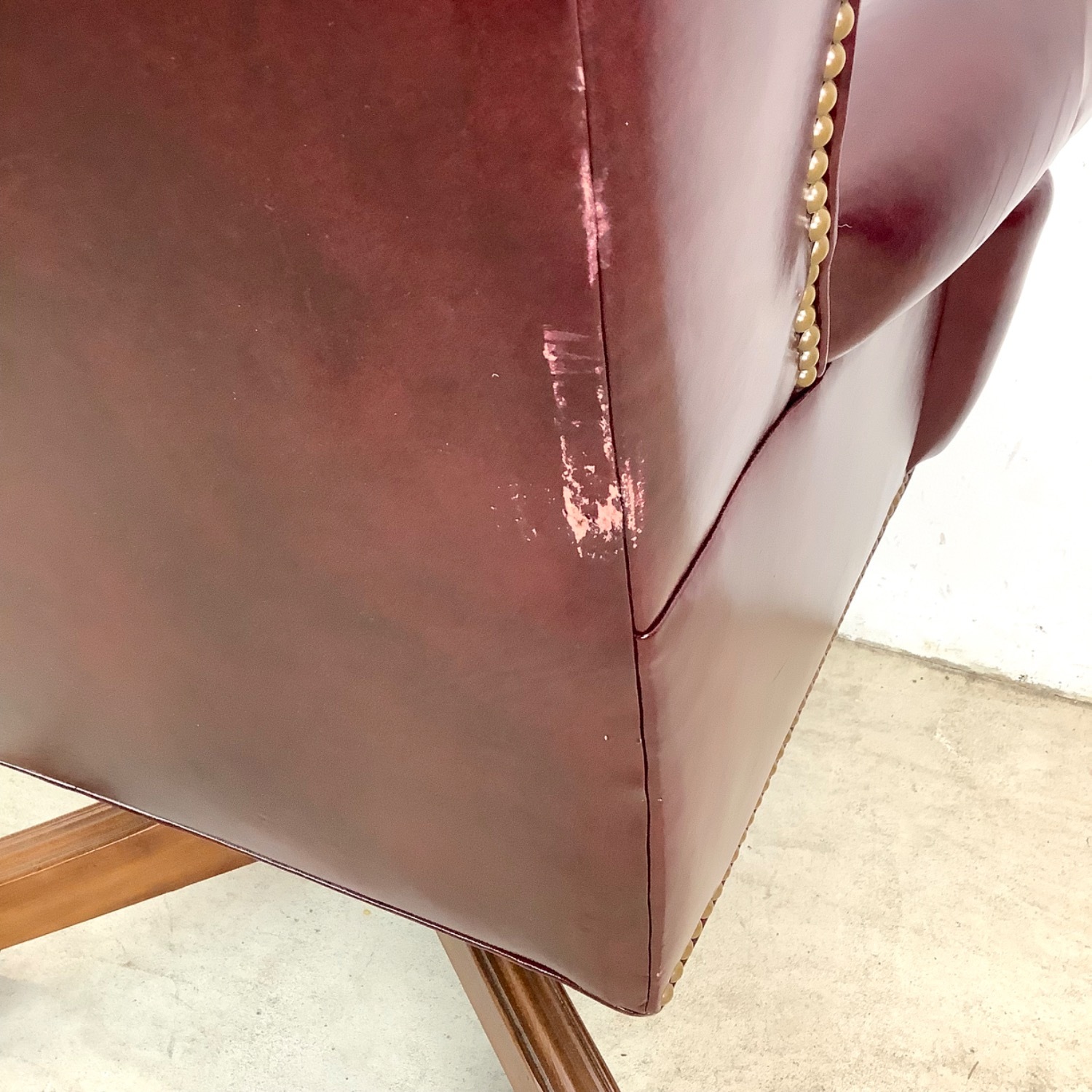 Tufted Chesterfield Executive Desk Chair - image-12