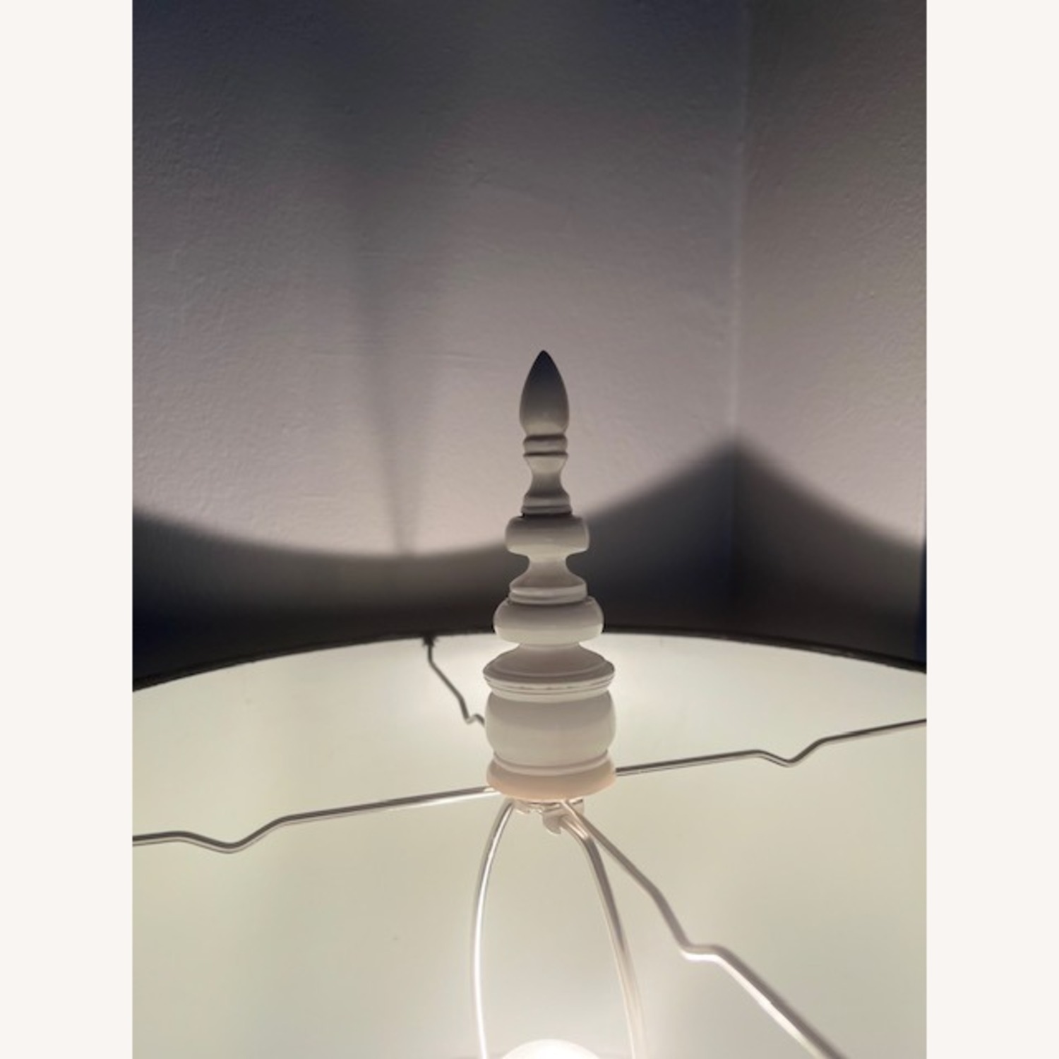 Black and White Ginger Jar Lamps - image-4