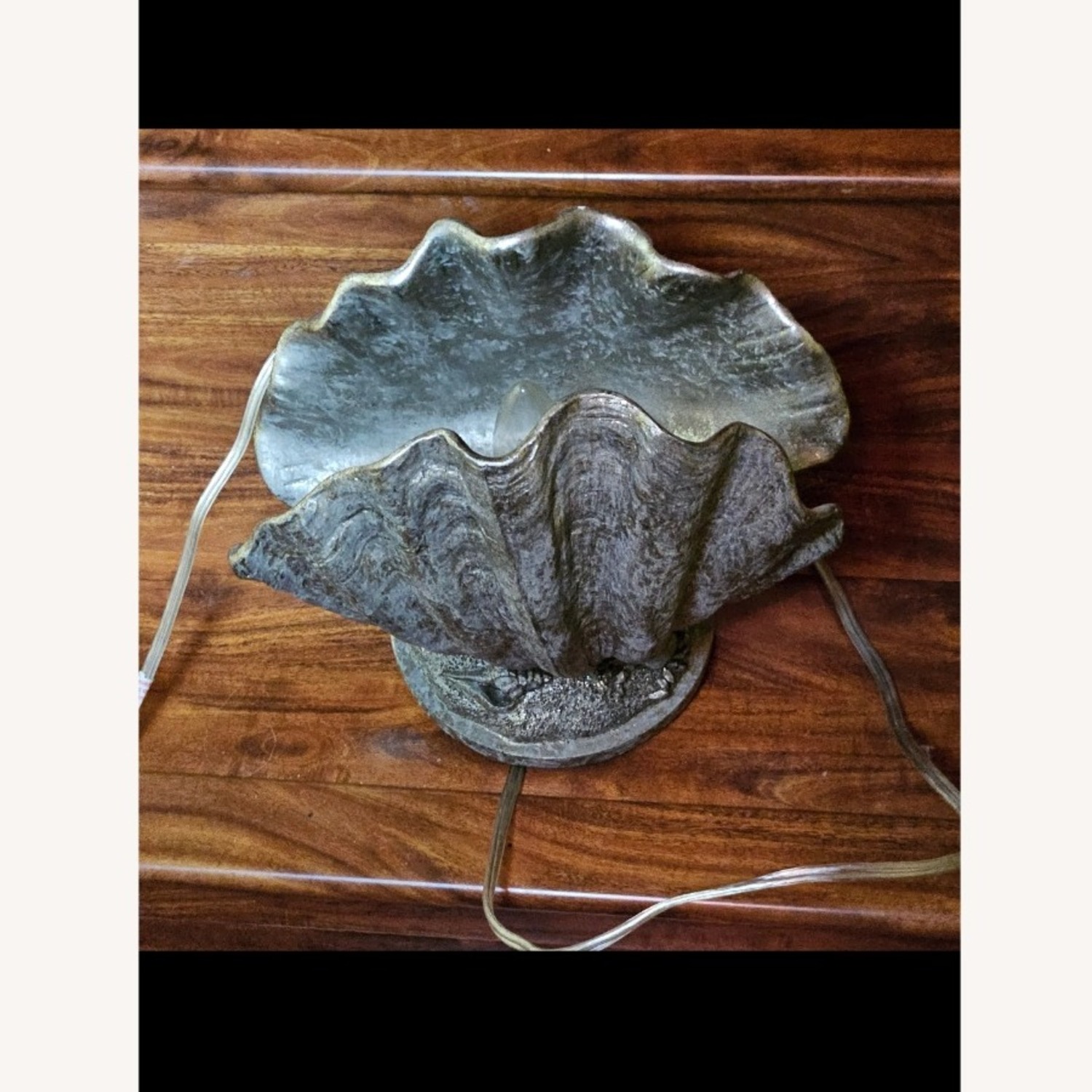 Vintage 80s Resin Clam Shell Lamps Silver Lamp - image-3