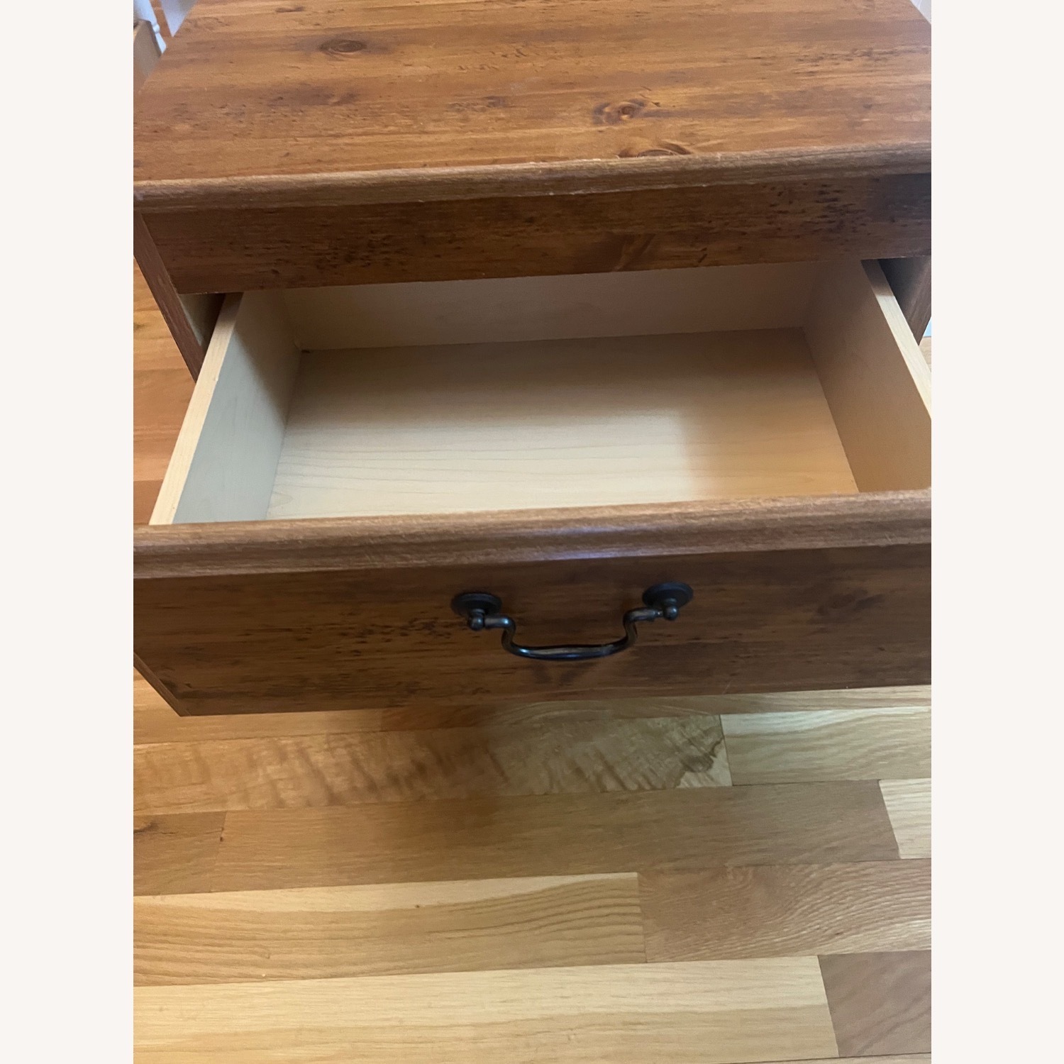 Vintage Dynamic Furniture Corp Wood End Table - image-5