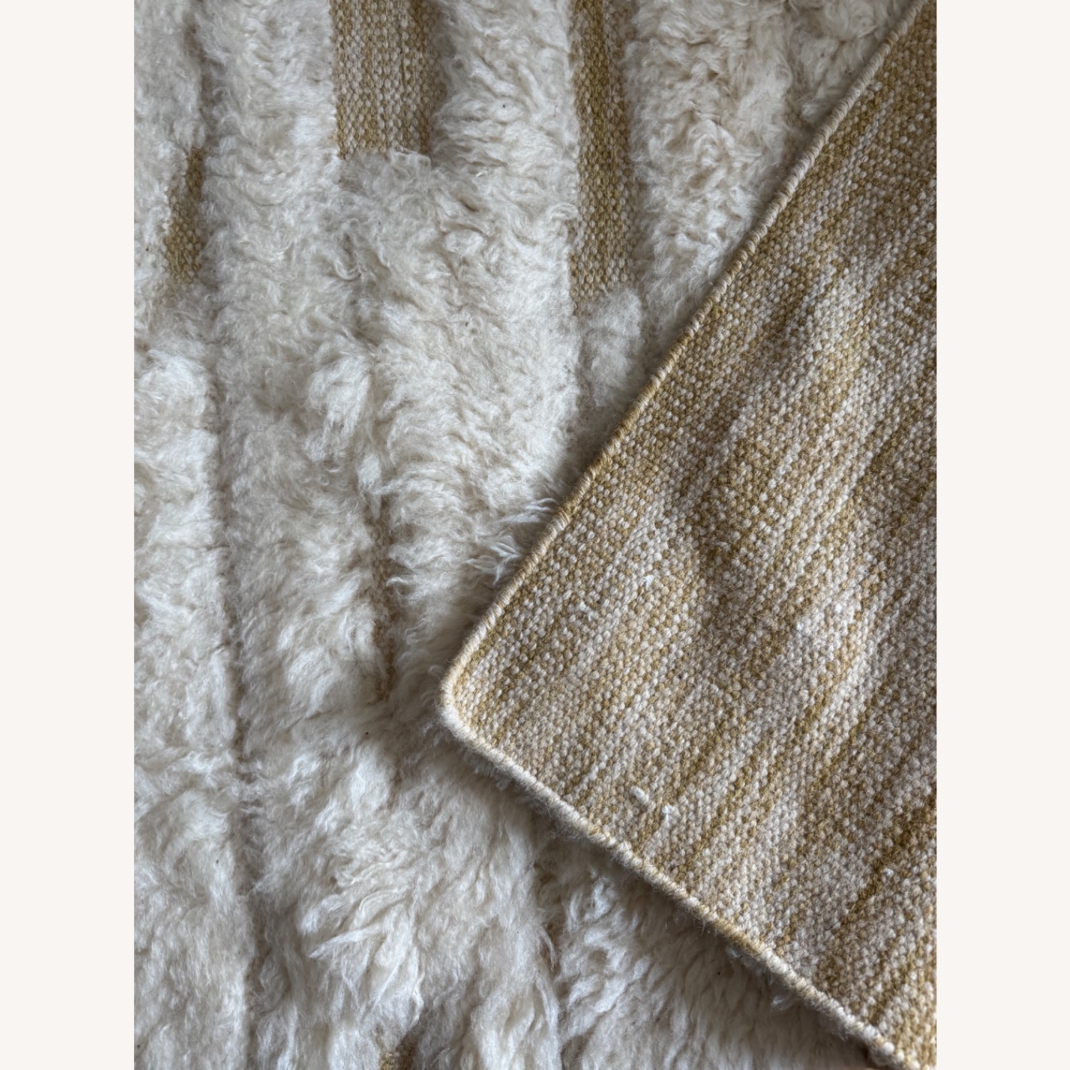 Anthropologie Tufted Evie Cream Textured Ruf 5’ x 8’ - image-3