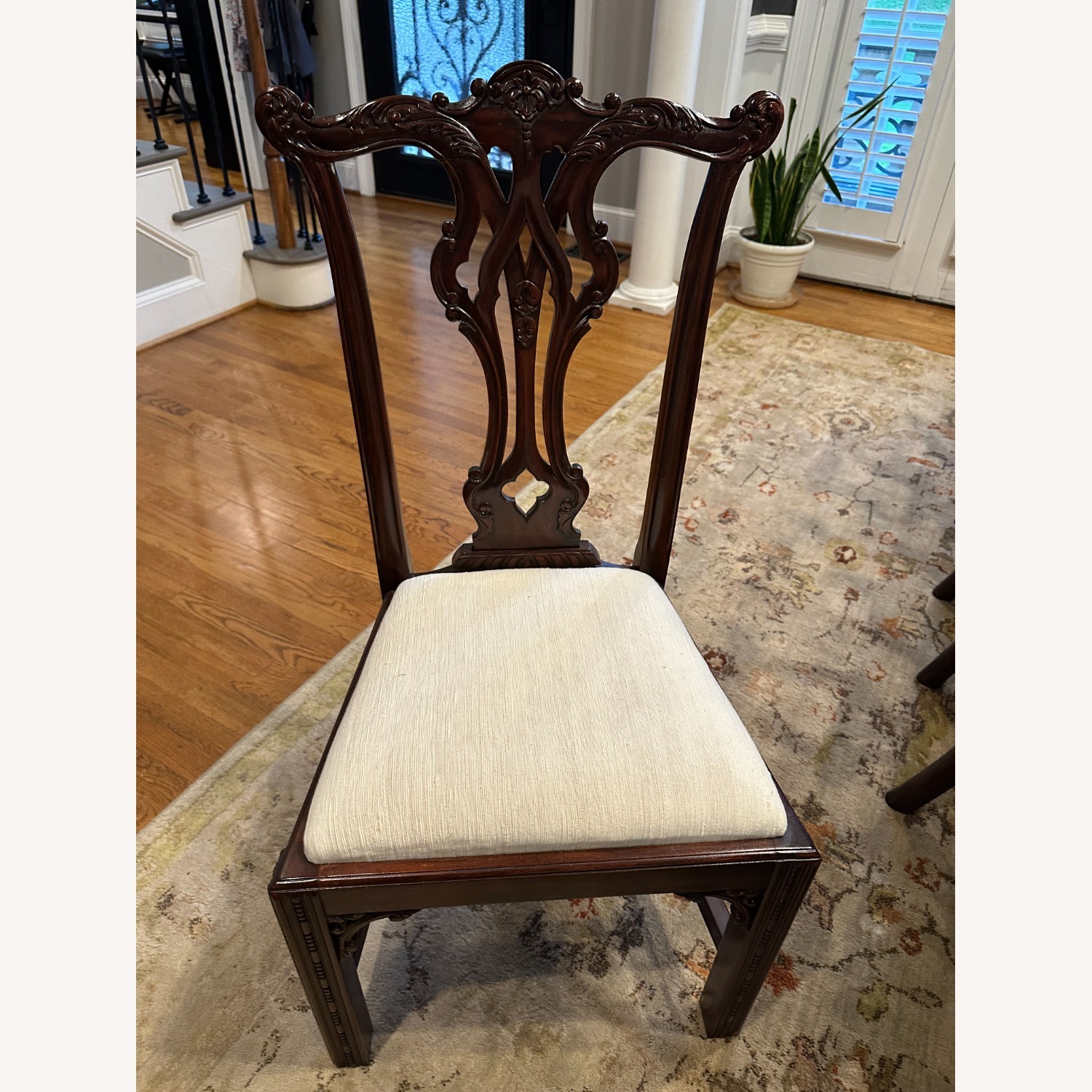 Lovely Hekman Dining Room Set - image-3