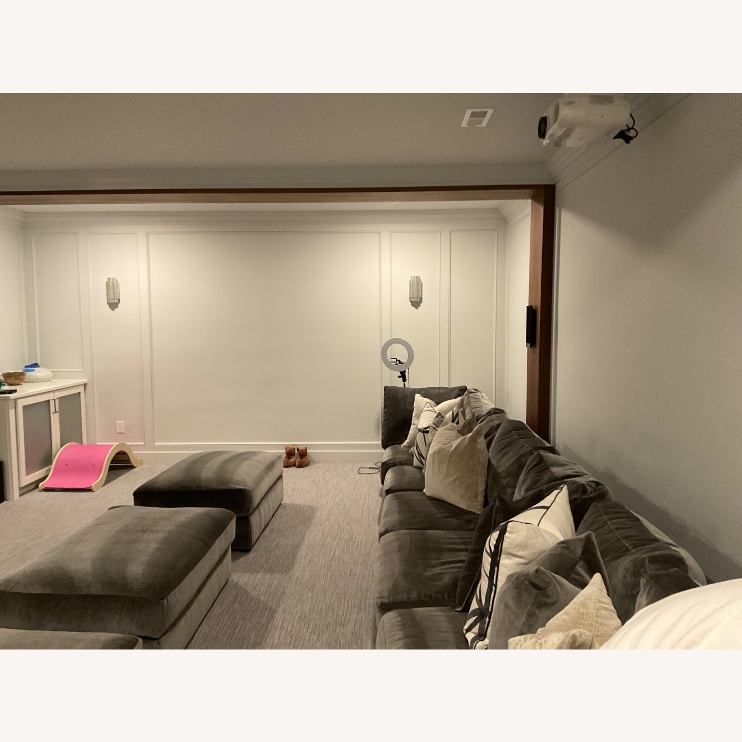Vanguard Lucca Sectional - image-2