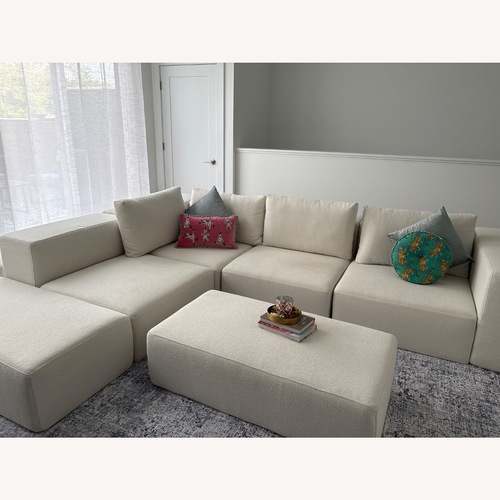 Used Acanva Atlas Sectional Sofa Boucle for sale on AptDeco