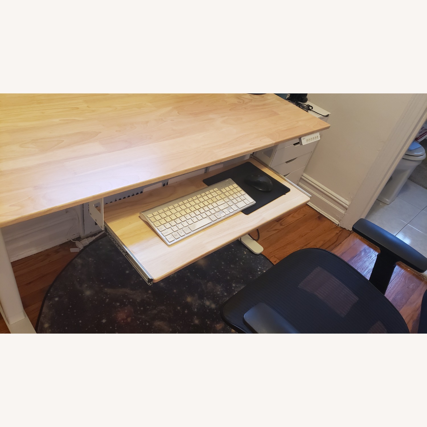 Amazon Electric Standing Desk Adjustable 55" x 24" - image-2